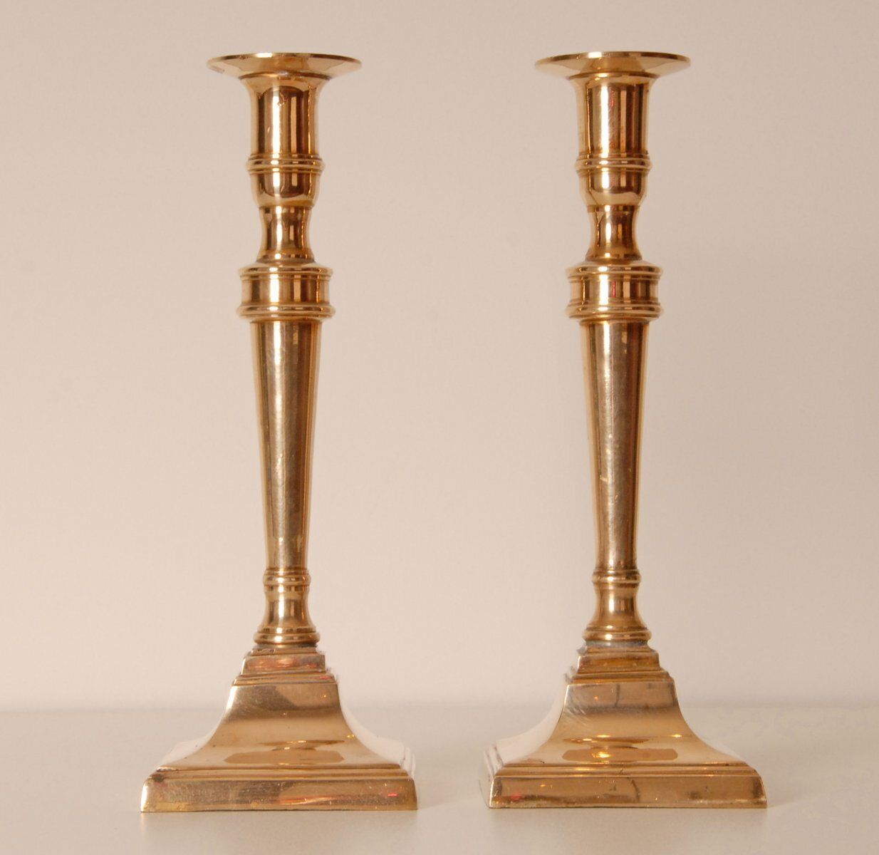 Antique English Candlesticks In Bronze, 1700s, Set Of 2 photo Home Decor