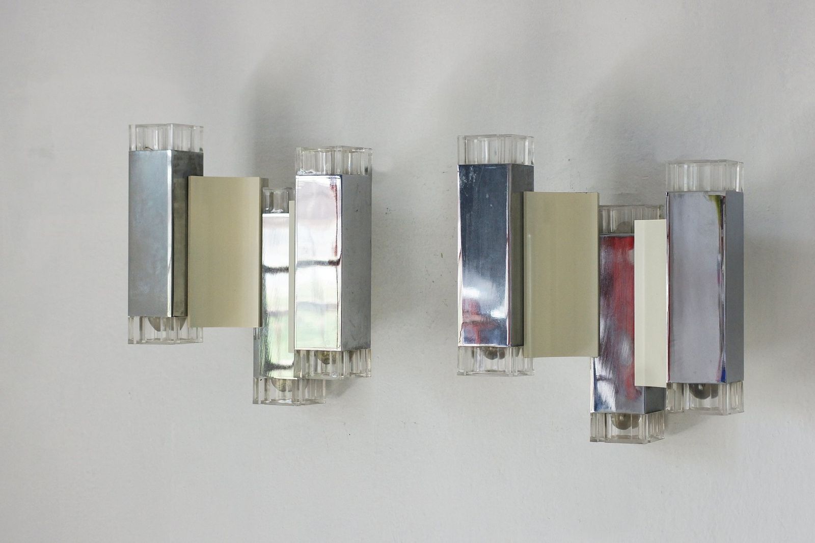Cubic Wall Lamps By Gaetano Sciolari For Sciolari Illuminazione, Italy, 1970s, Set Of 2 photo Lighting