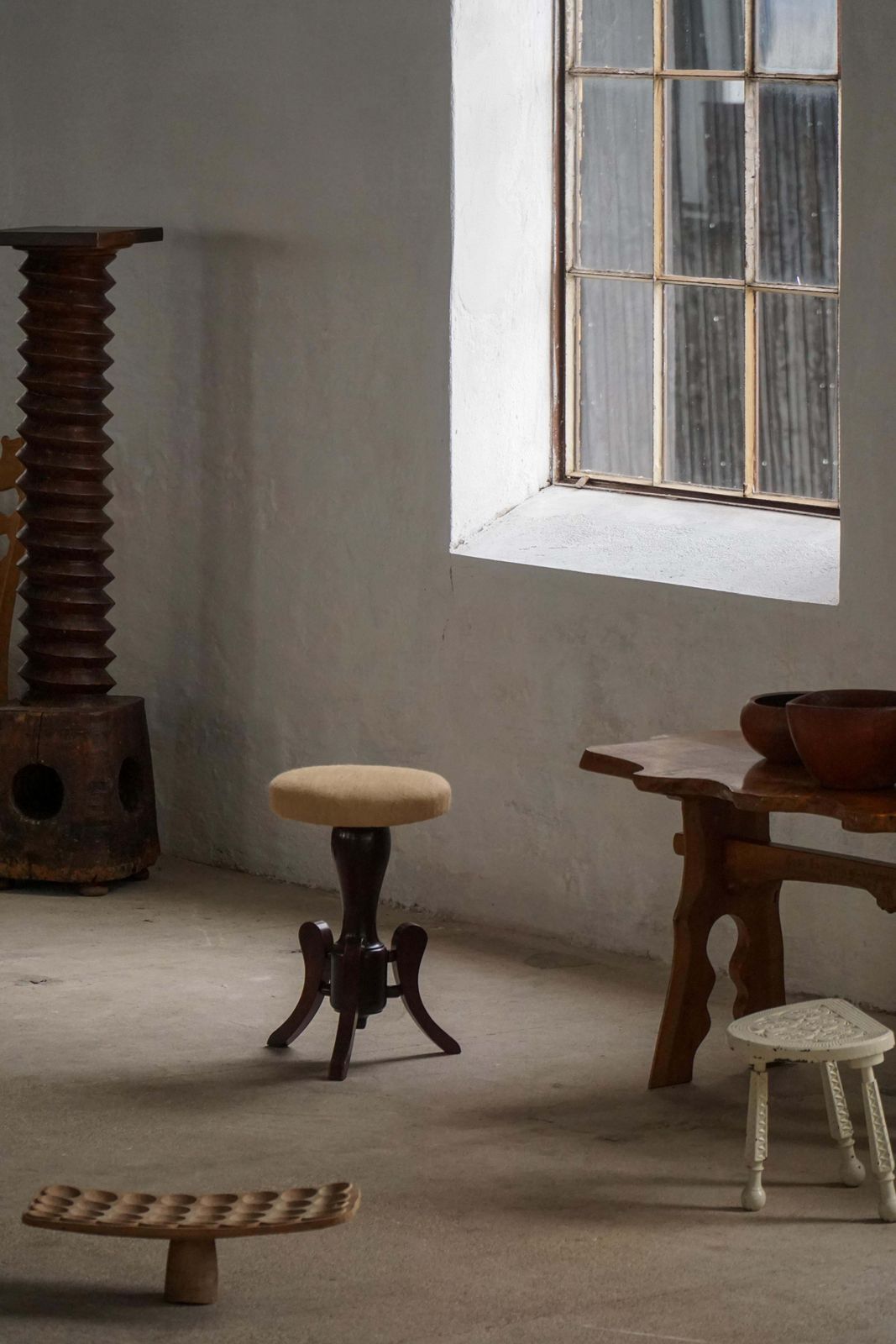 Victorian Style Adjustable Piano Stool With Hessian Seat, Early 20th Century photo furniture