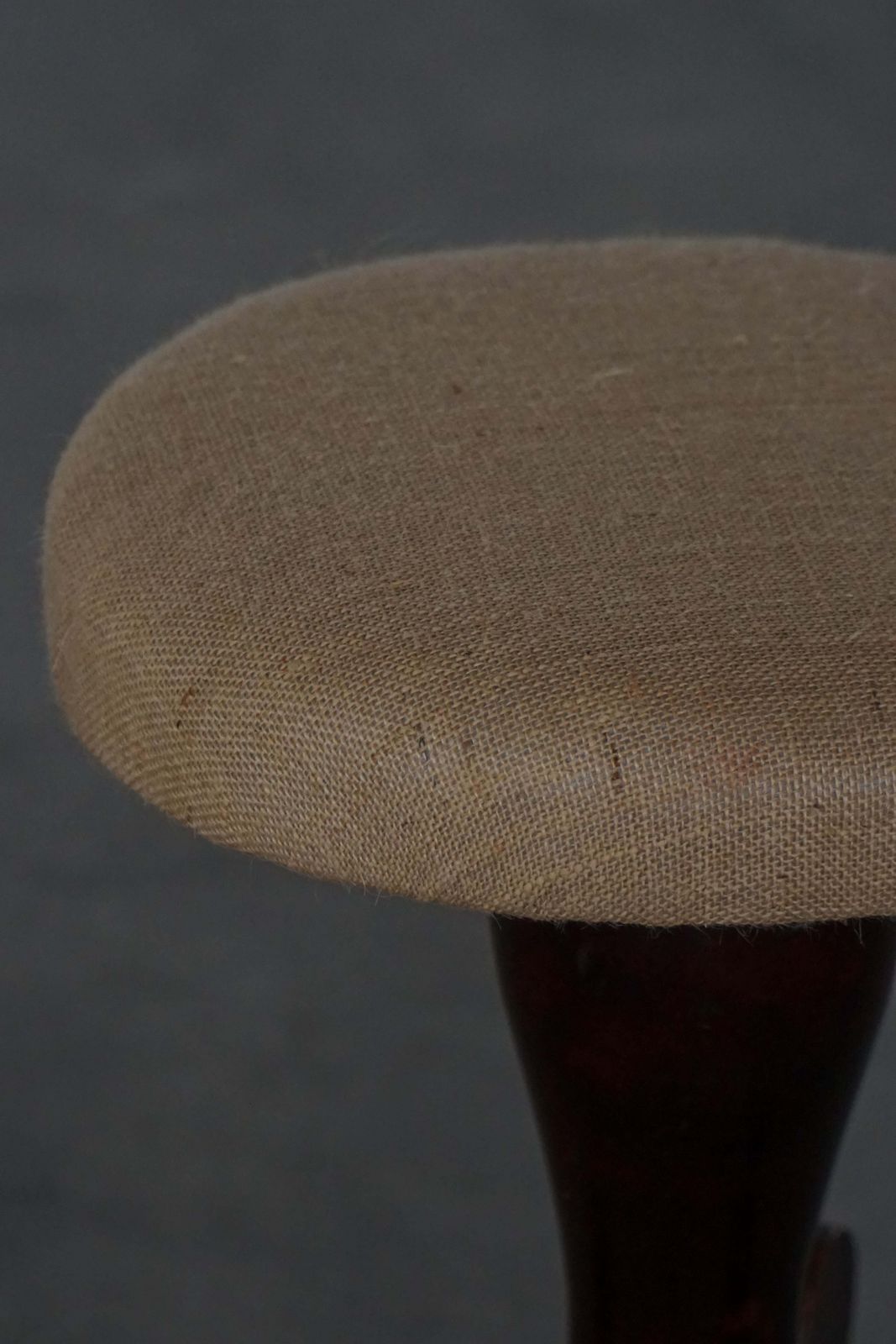 photo vinterior Victorian Style Adjustable Piano Stool With Hessian Seat, Early 20th Century