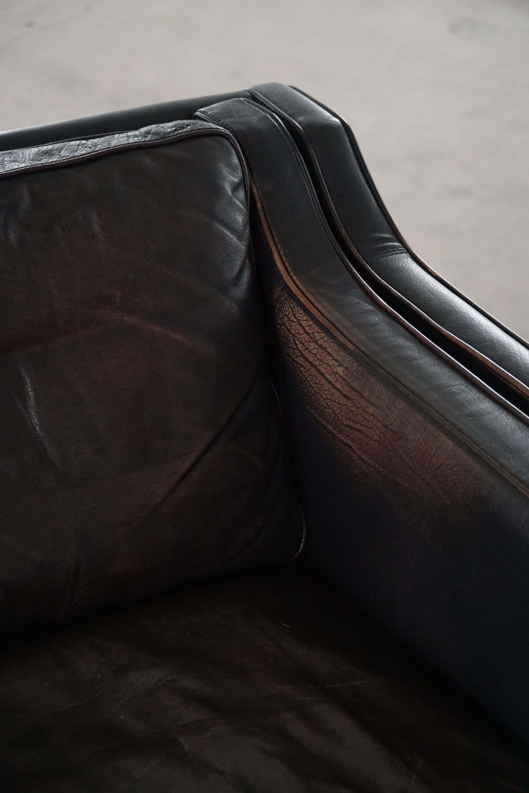 Mogens Hansen, Mid Century 2 Seater Sofa, Patinated Black Leather, 1970s photo 1677.0