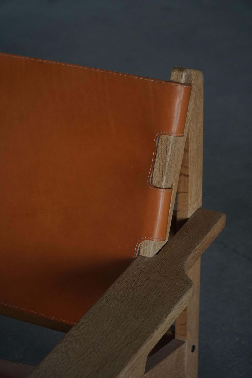 photo buy Pair Of Hunting Chairs In Oak & Leather By Kurt østervig, Danish Modern, 1960s