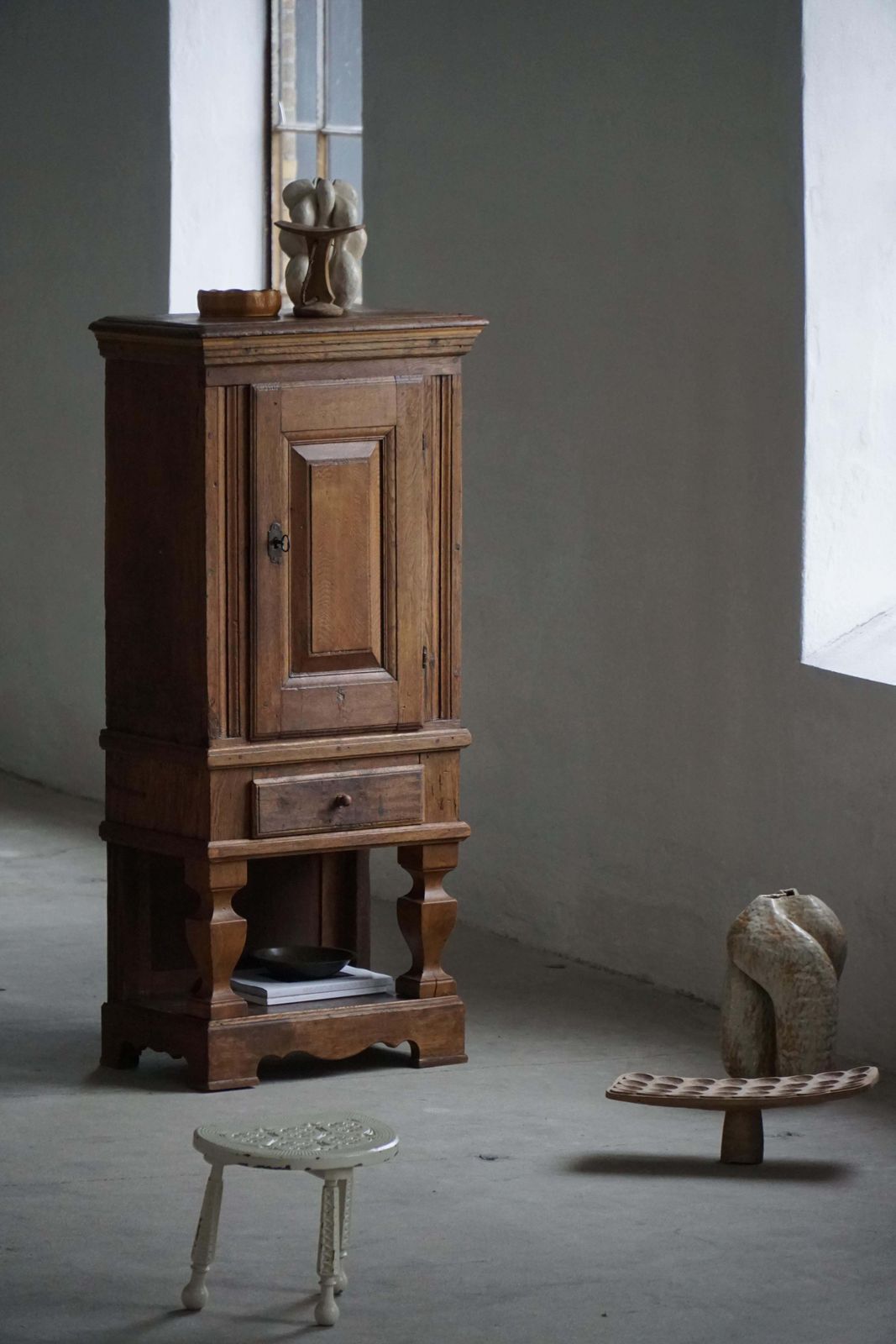 Mid 19th Century, Rustic French Solid Oak Cabinet With Paneled Door, Baroque photo vintage