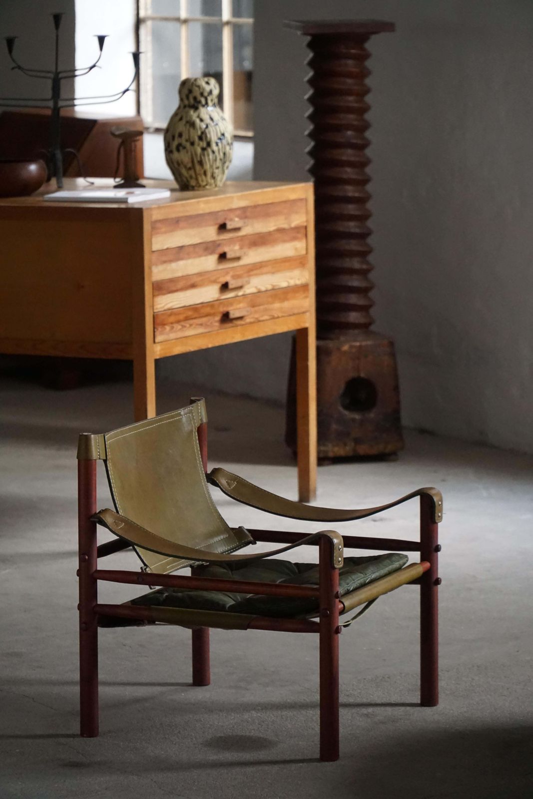 Arne Norell, Pair Of "Sirocco" Safari Chairs In Ash & Green Leather, 1960s photo for sale