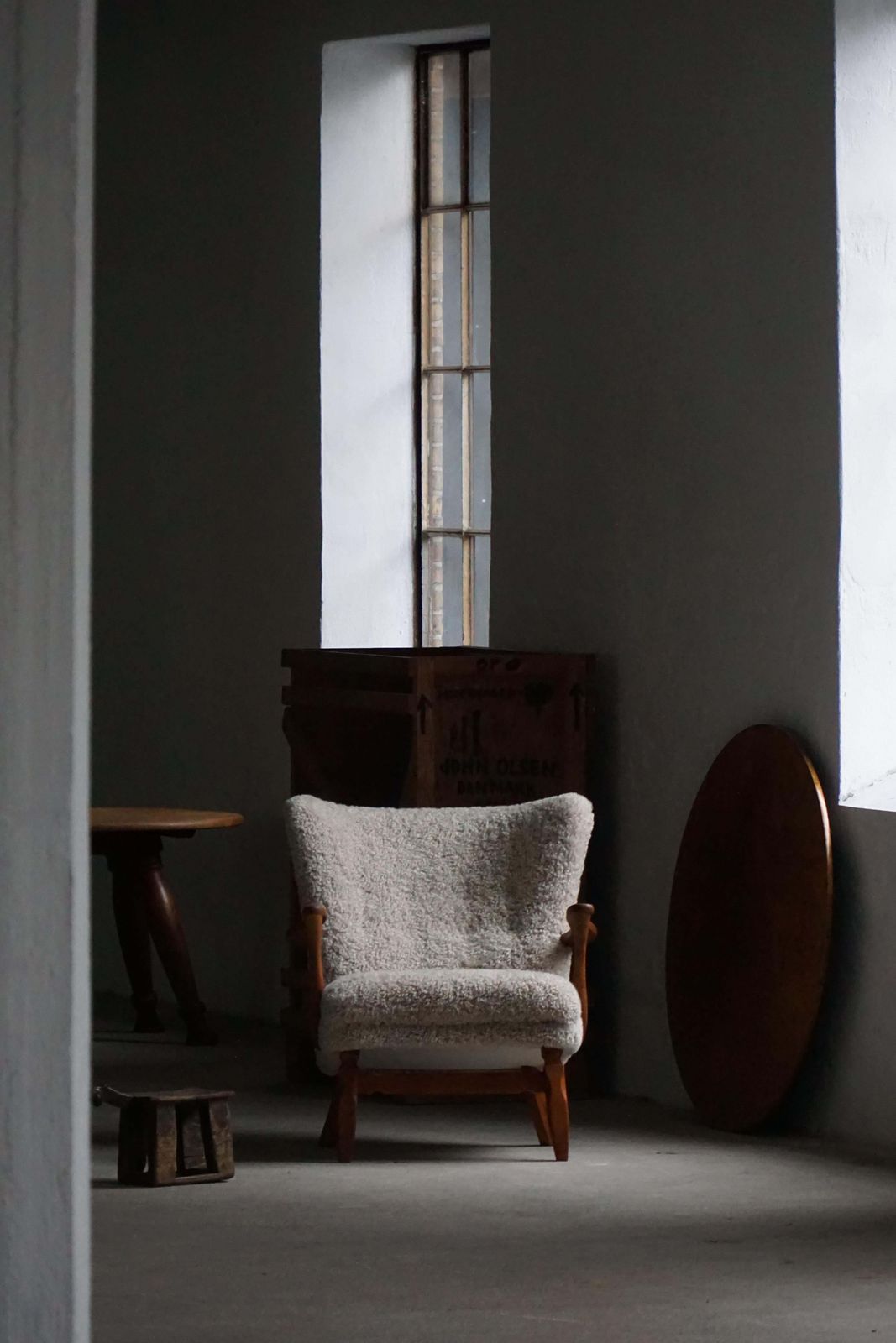 Viggo Boesen, Lounge Chair In Oak & Shearling Lambswool, Danish Modern, 1950s photo vinterior