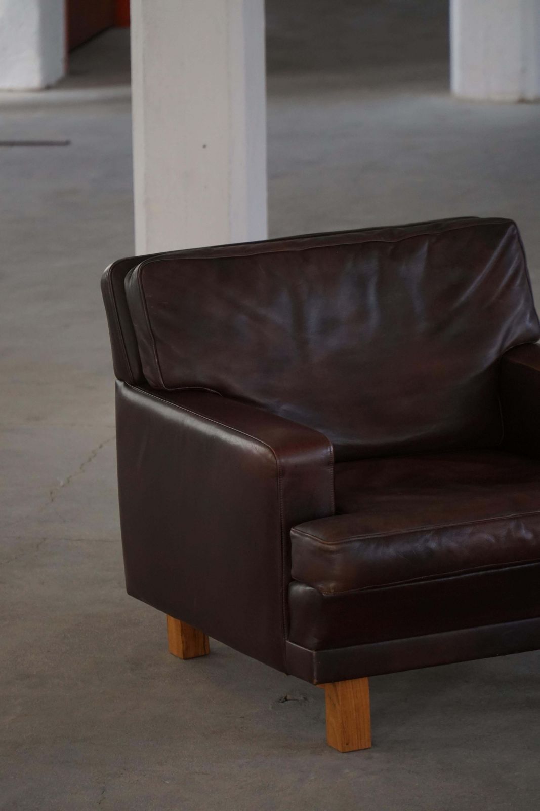 Pair Of Danish Modern Lounge Chairs In Dark Brown Leather & Rosewood, 1960s photo vinterior