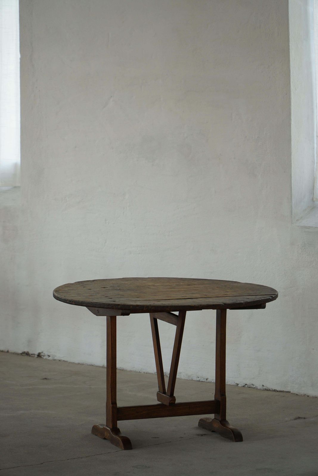 19th Century, French Provincial, Vigneron Round Tilt Top Table In Oak photo Furniture