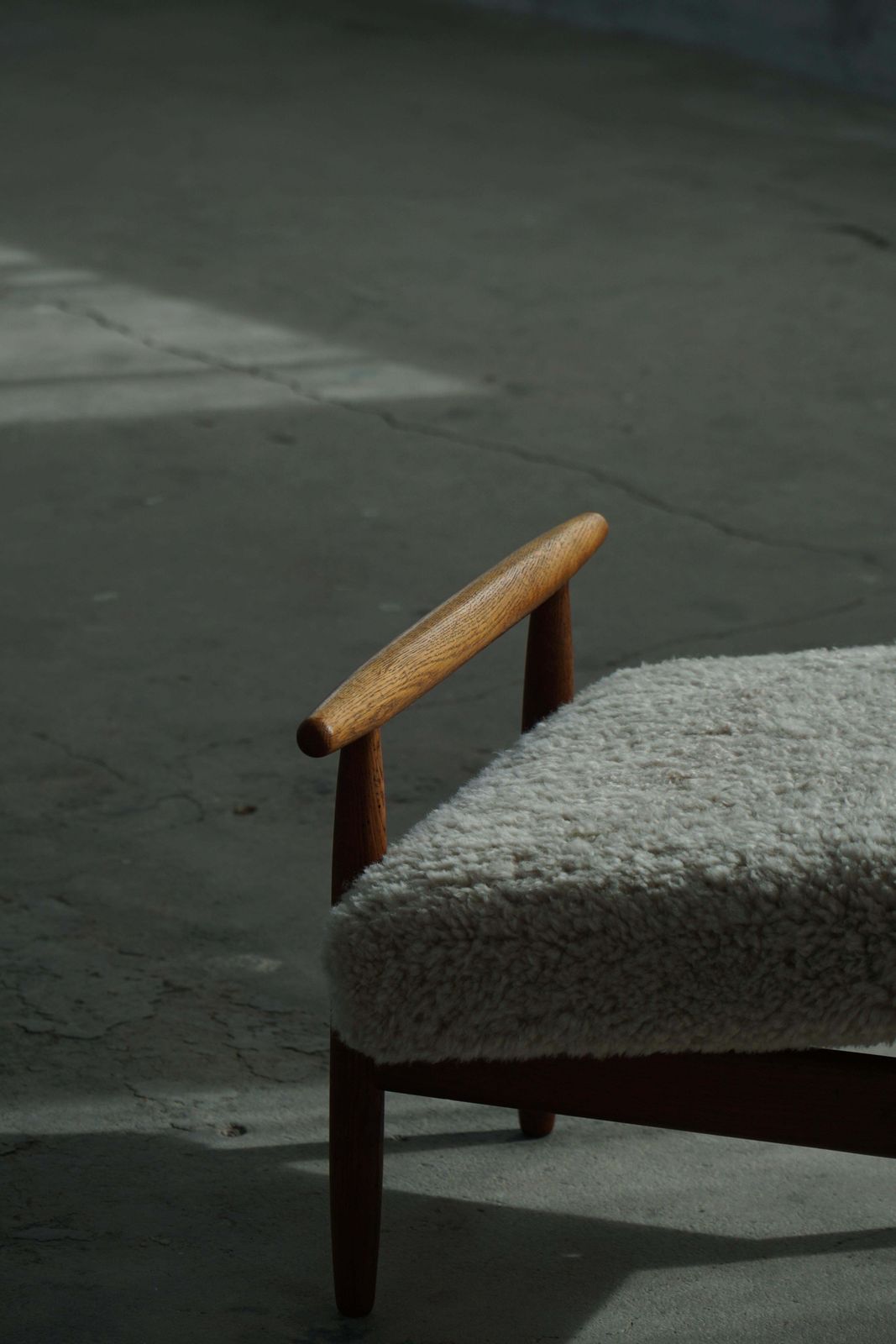 1104.0 Eivind A. Johansen, Oak Footstool With Light Lambswool Upholstery For Fdb Møbler photo