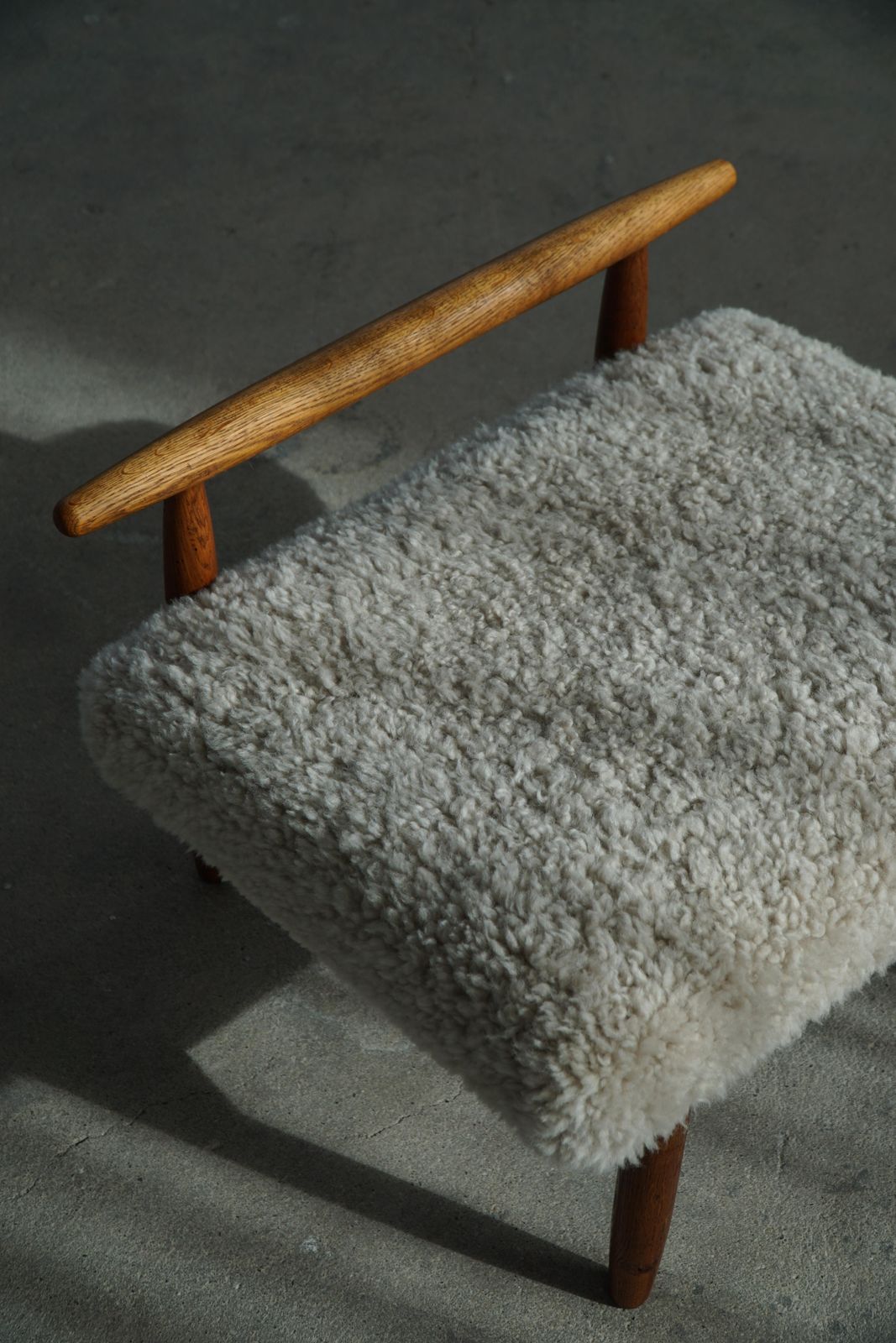 photo vintage Eivind A. Johansen, Oak Footstool With Light Lambswool Upholstery For Fdb Møbler