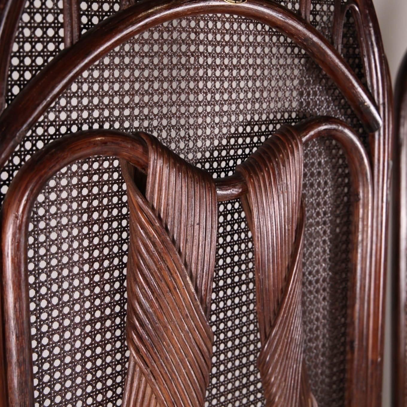 photo vintage Pair Of Rattan Folding Screens