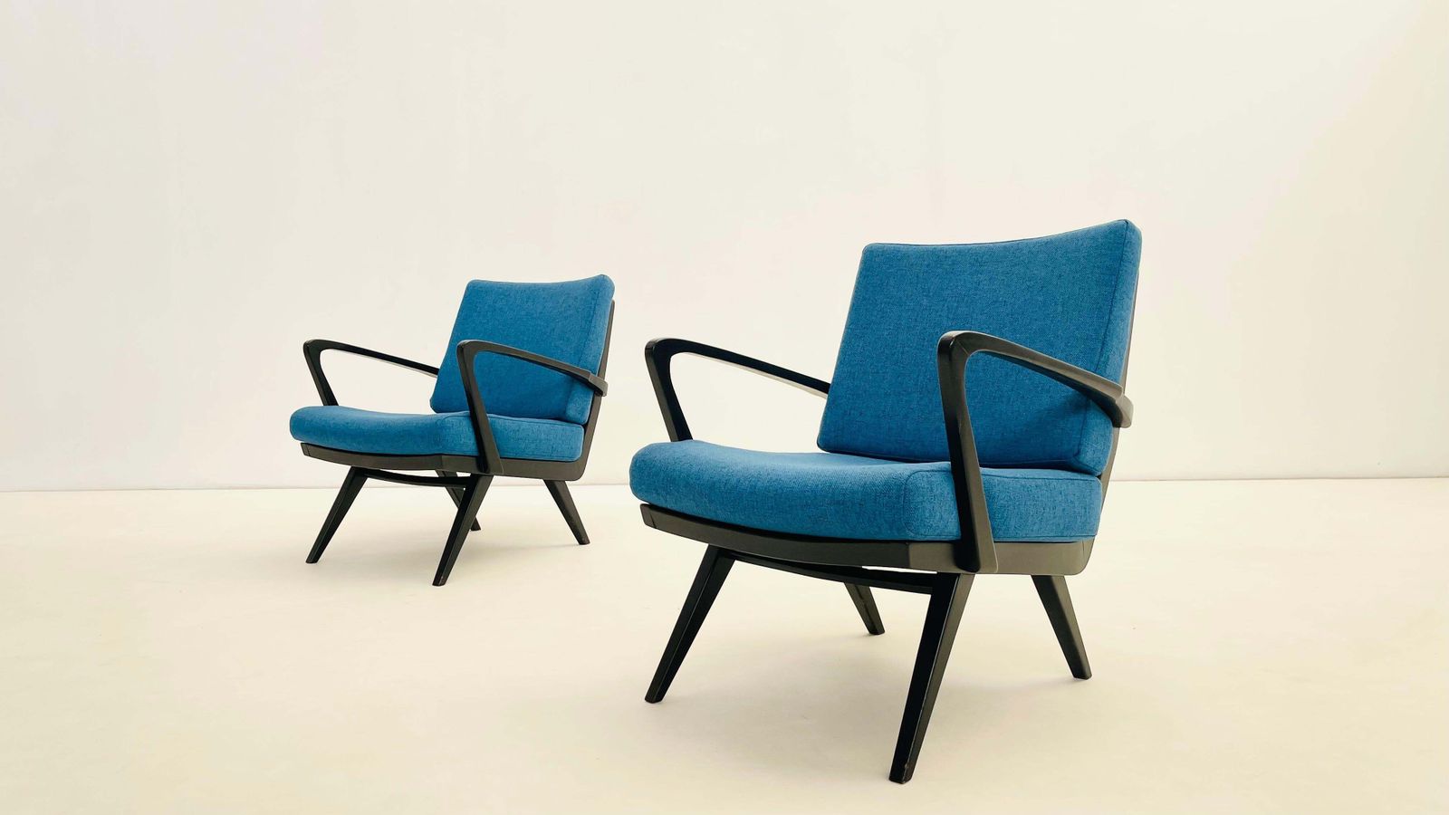 Belgian 1960's Pair Of Loungechairs photo vintage