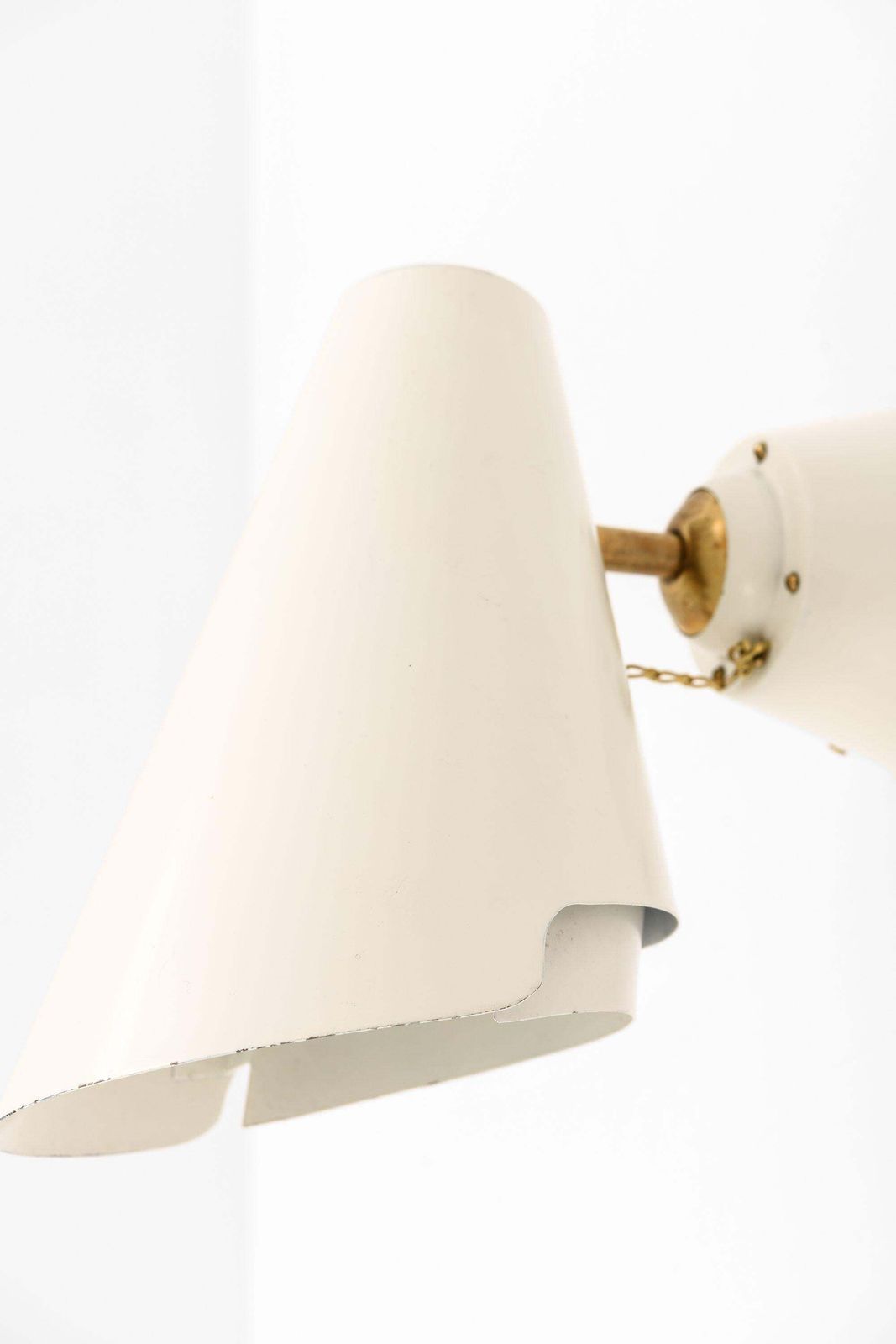 Wall Lamps In Brass And White Lacquered Metal By Paavo Tynell, 1950's photo 4861.0