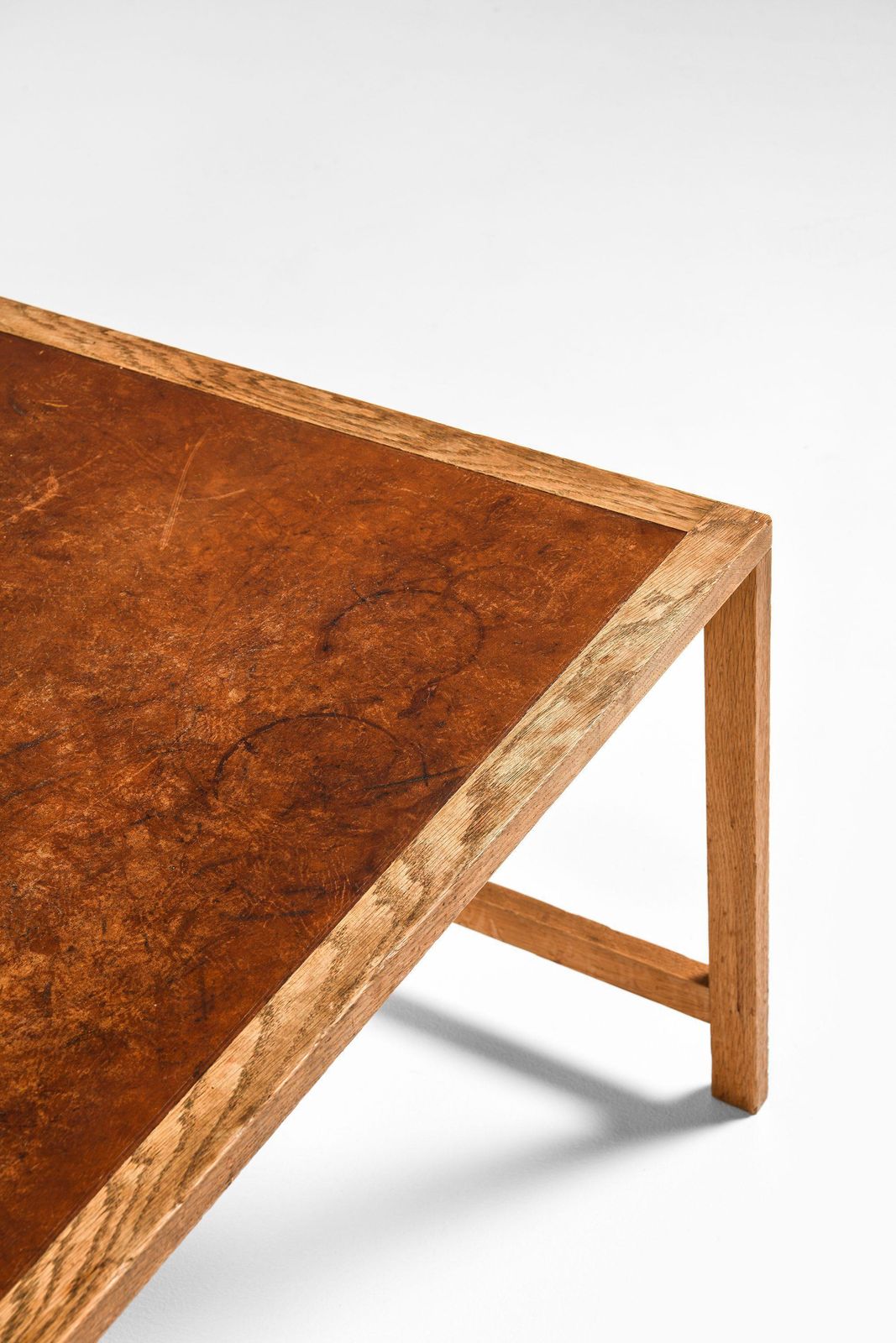 Coffee Table In Oak And Leather By Peter Hjorth & Arne Karlsen photo 4865.0