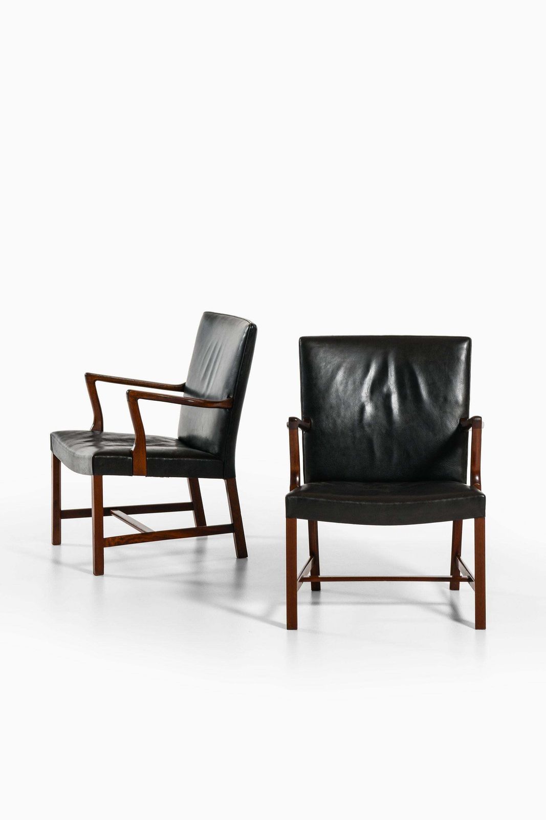 Pair Of Easy Chairs / Armchairs In Mahogany And Leather By Hans Wegner, 1950's photo furniture