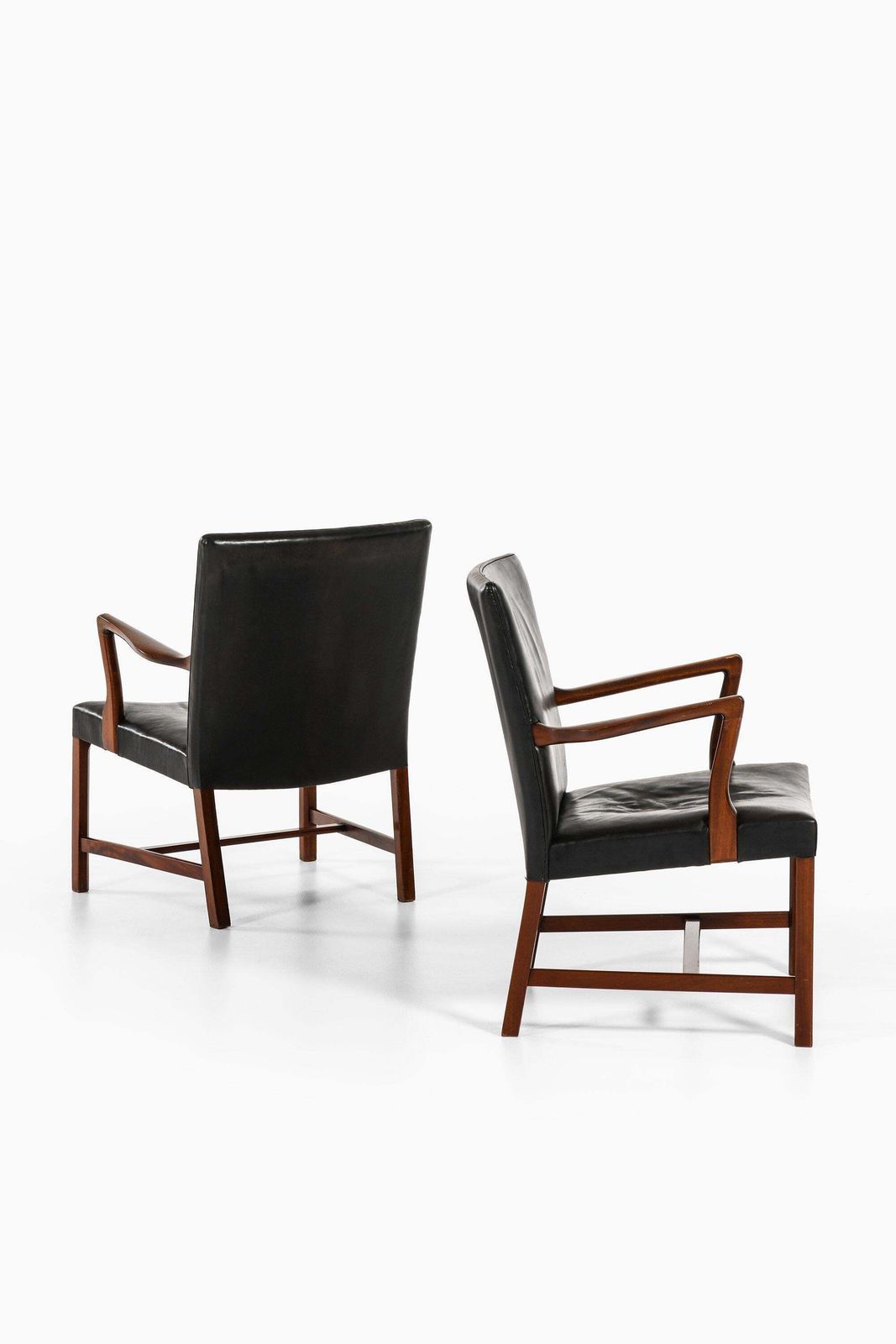 Pair Of Easy Chairs / Armchairs In Mahogany And Leather By Hans Wegner, 1950's photo for sale