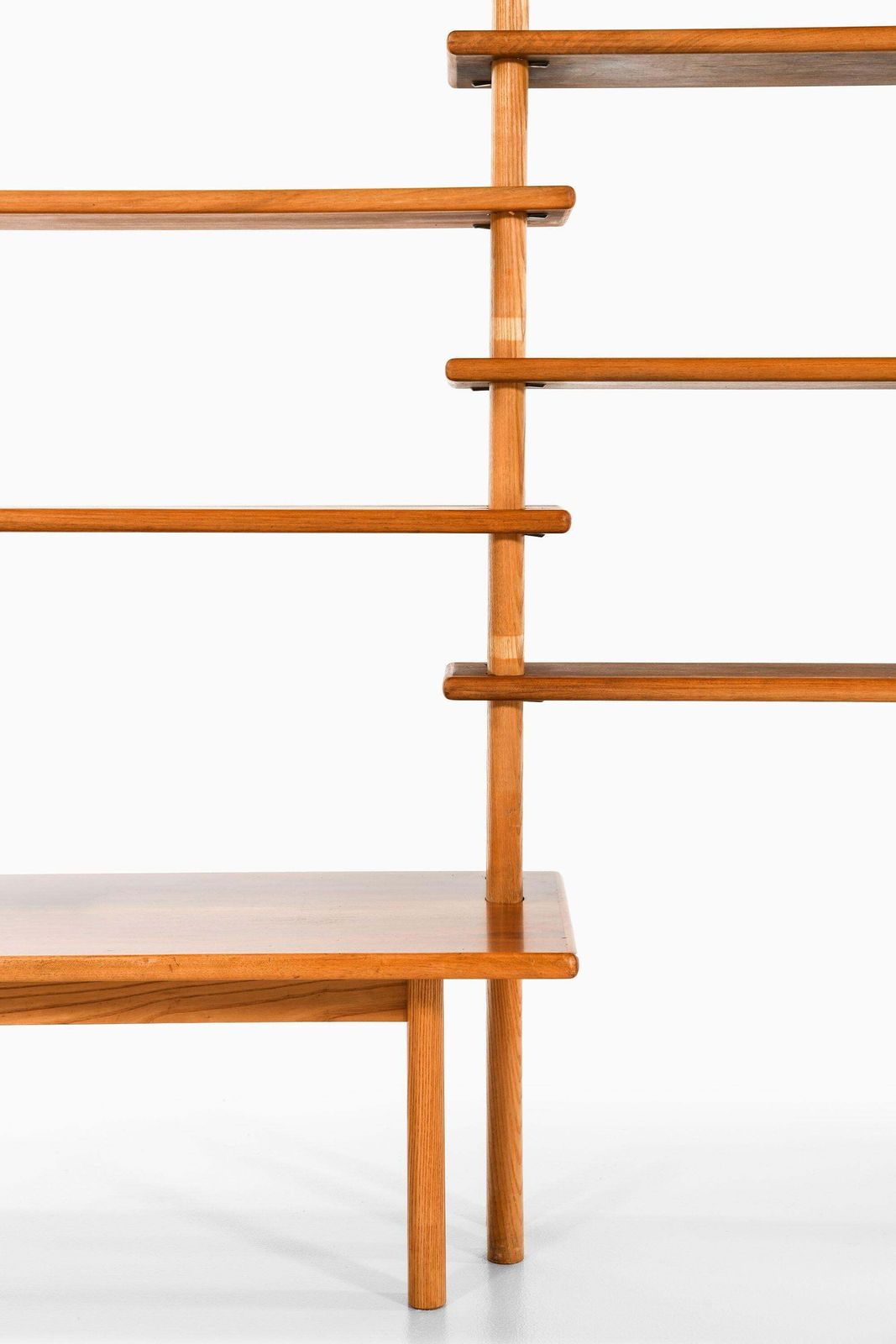 Bookcase In Walnut, Elm, Beech And Brass In The Style Of William Watting, 1950's photo vinterior