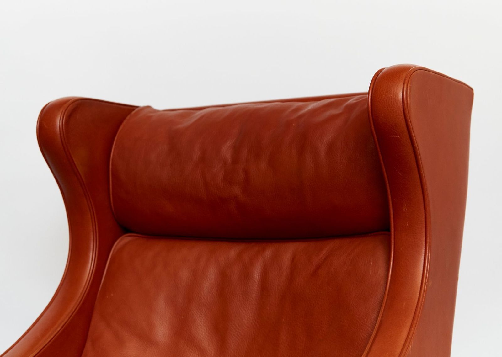 Model 2204 Wingback Chair By Børge Mogensen For Fredericia, 1970s photo vinterior