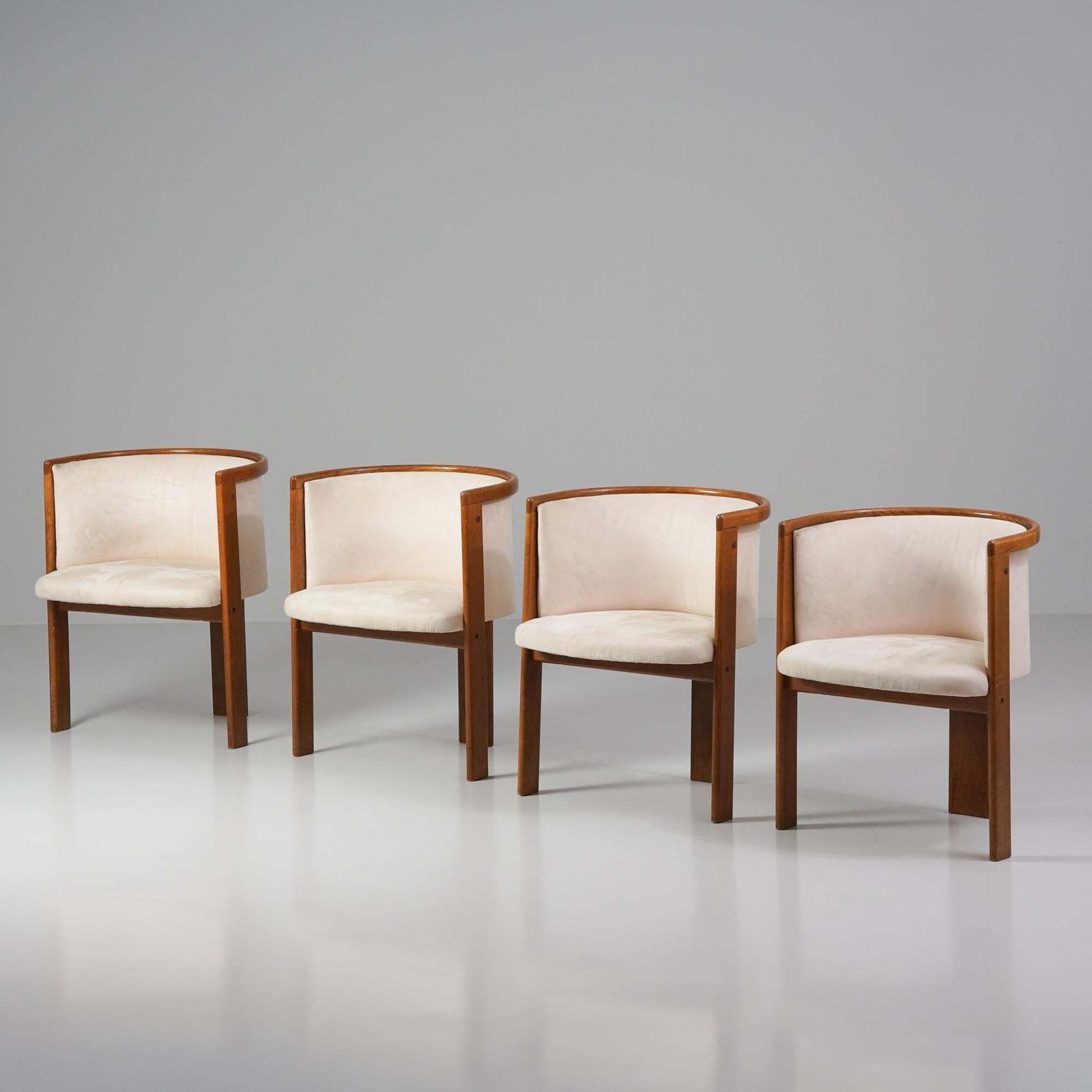 Set Of Four Chairs, Antti Nurmesniemi For Helsinki Central Railway Station, 1970 photo furniture