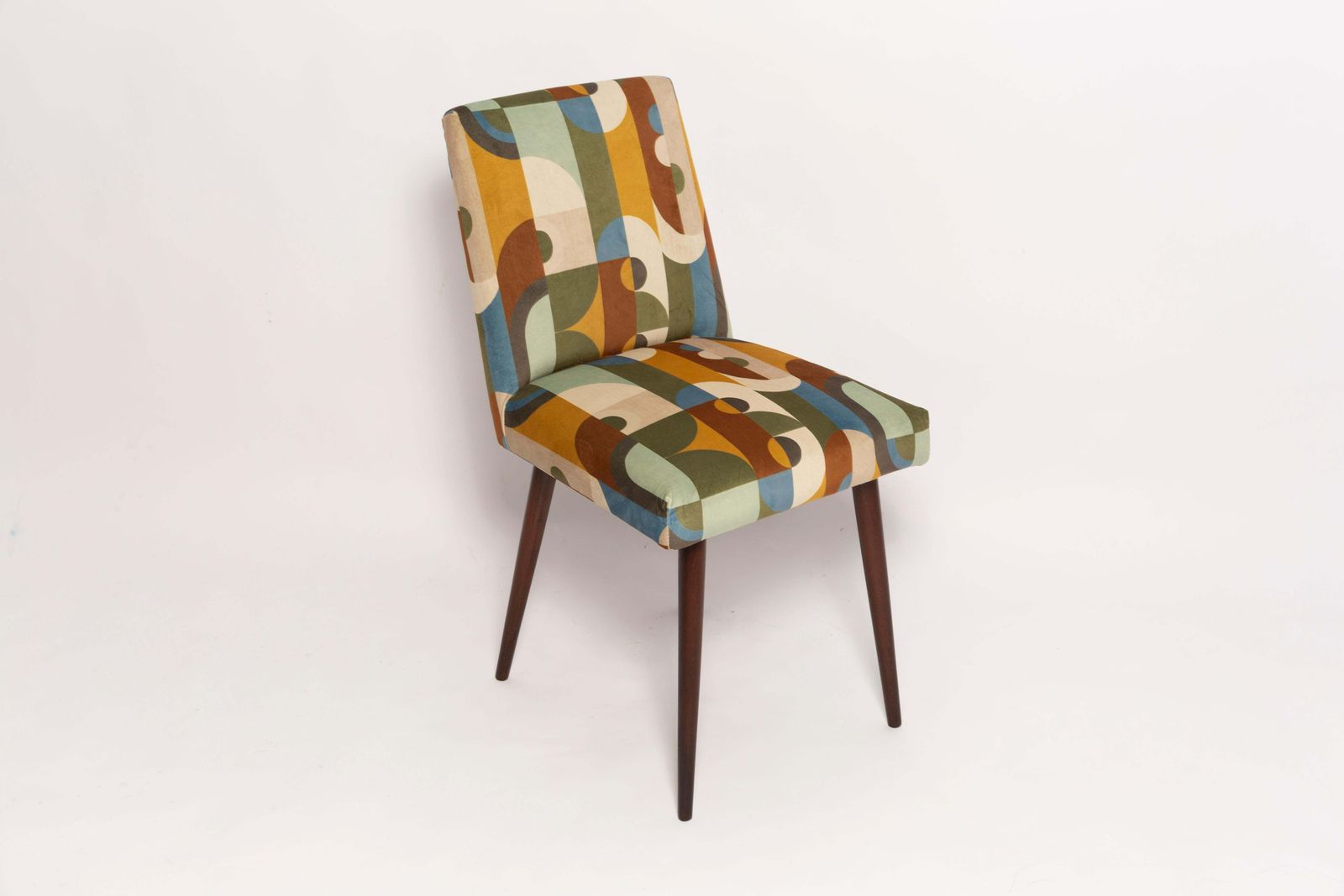 Set Van Tien Mid Century Stoelen In Reciproque Fluweel Van Casamance, Jaren 1960. photo furniture