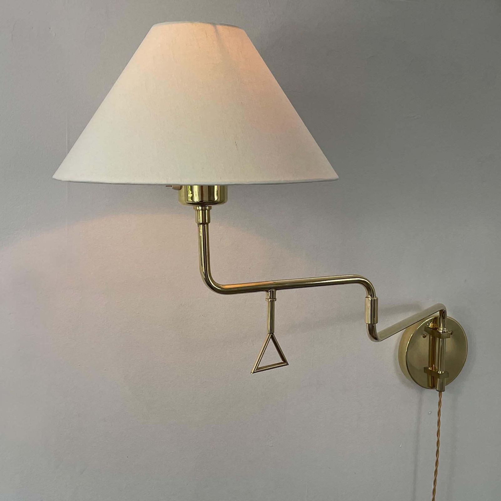 photo vinterior Articulating Brass Wall Light, Armatur Hantverk Tibro, Sweden 1950s