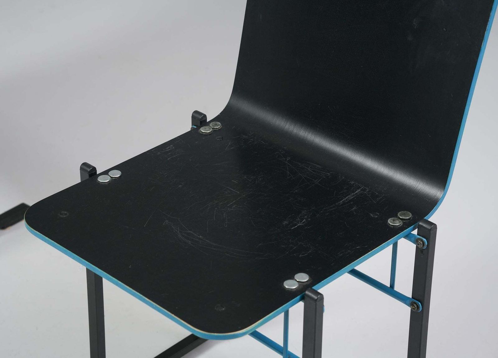 Pair Of Model A500 Chairs, Yrjö Kukkapuro, Avarte, 1980s photo Furniture
