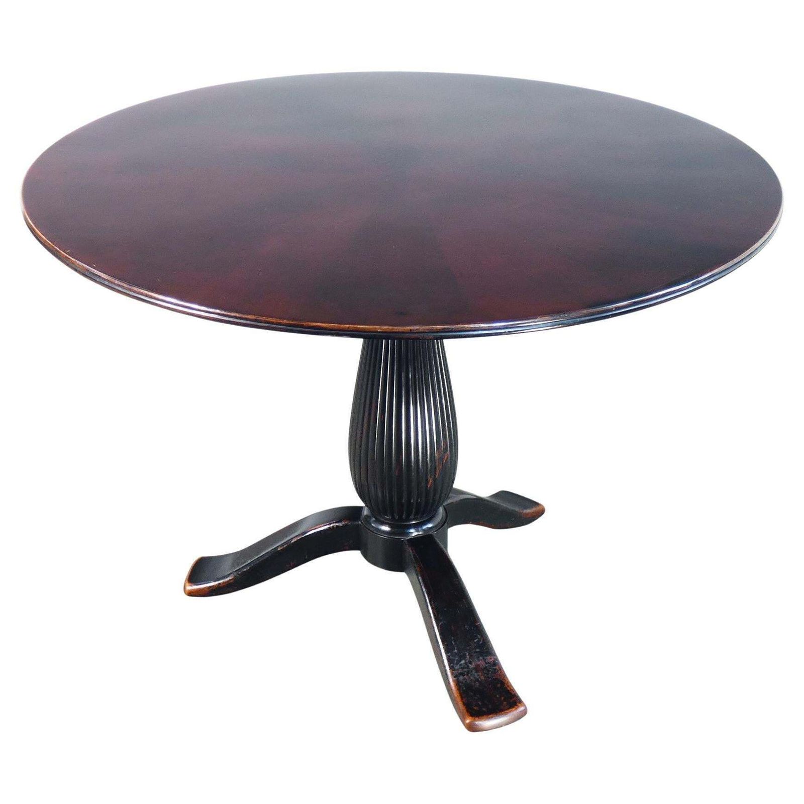 Tavolo Con Piano Tondo, Design Paolo Buffa, Gamba Centrale A Treppiede. Anni 40
