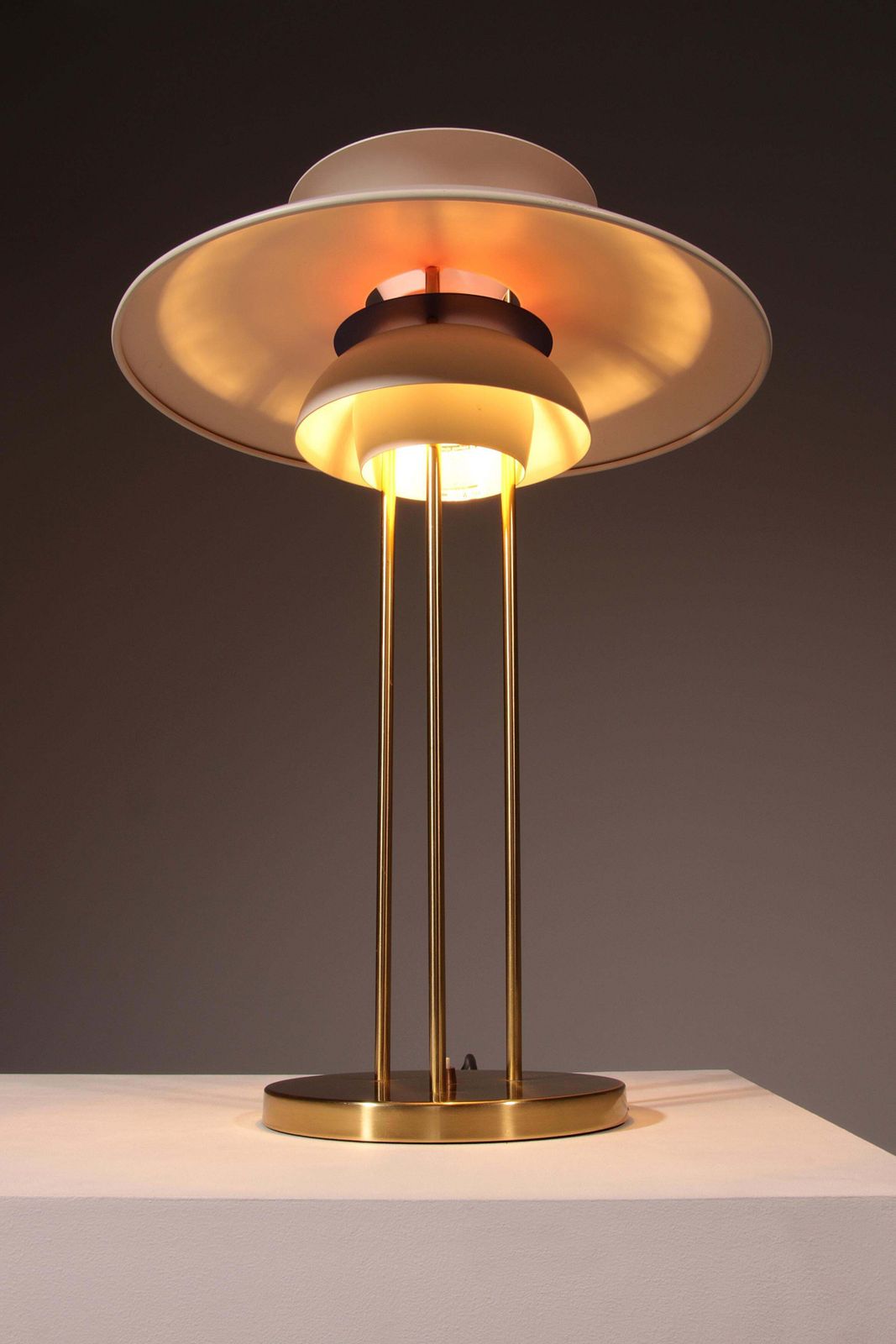 Rare Ph 5 Mid Century Modern Table Lamp By Poul Henningsen For Louis Poulsen photo Lighting