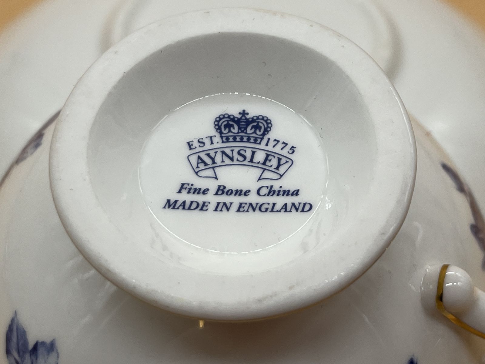 photo vinterior Aynsley China Athens Shape Elizabeth Rose Blue Design Tea Cup & Saucer Duo.