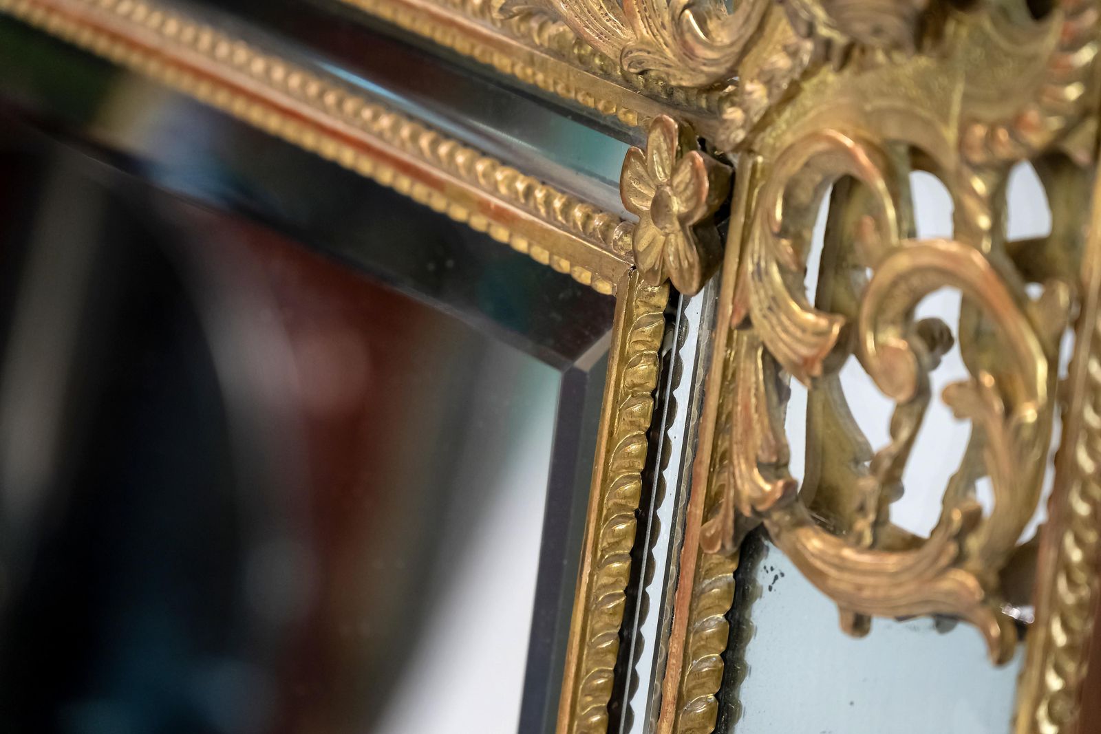 photo furniture French Carved Giltwood Wall Mirror, 18th Century Régence Period