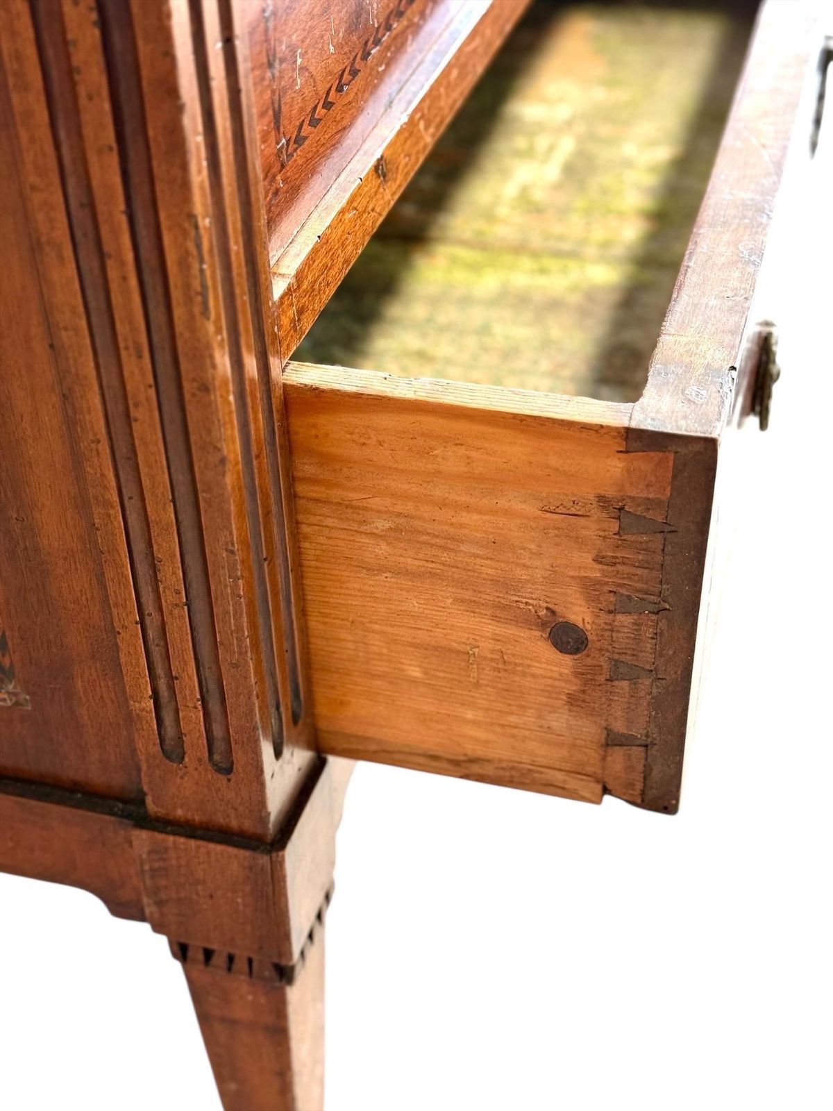 photo vintage Louis XVI Period Marquetry Inlaid Cherrywood Commode, Late 18th Century