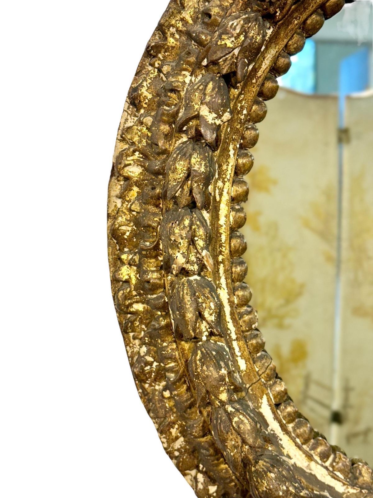 17th Century Italian Oval Giltwood Mirror With Floral Carvings photo Home Decor
