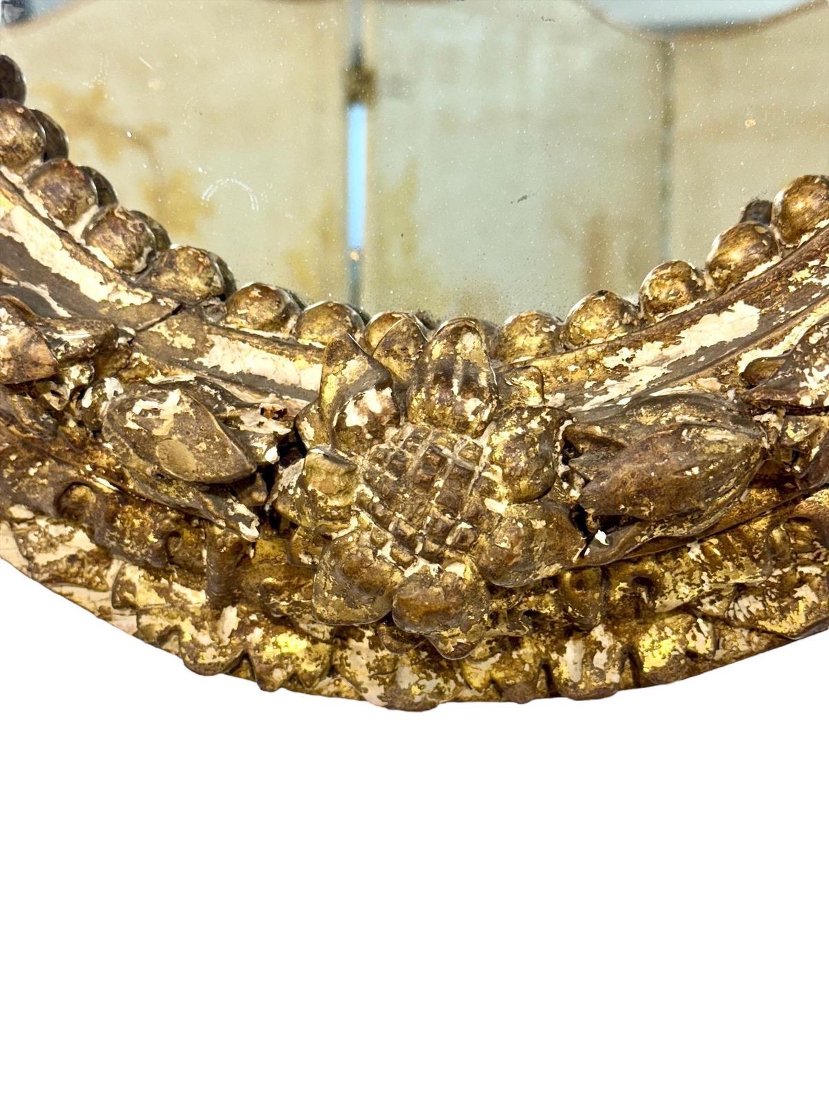 17th Century Italian Oval Giltwood Mirror With Floral Carvings photo 2414.0