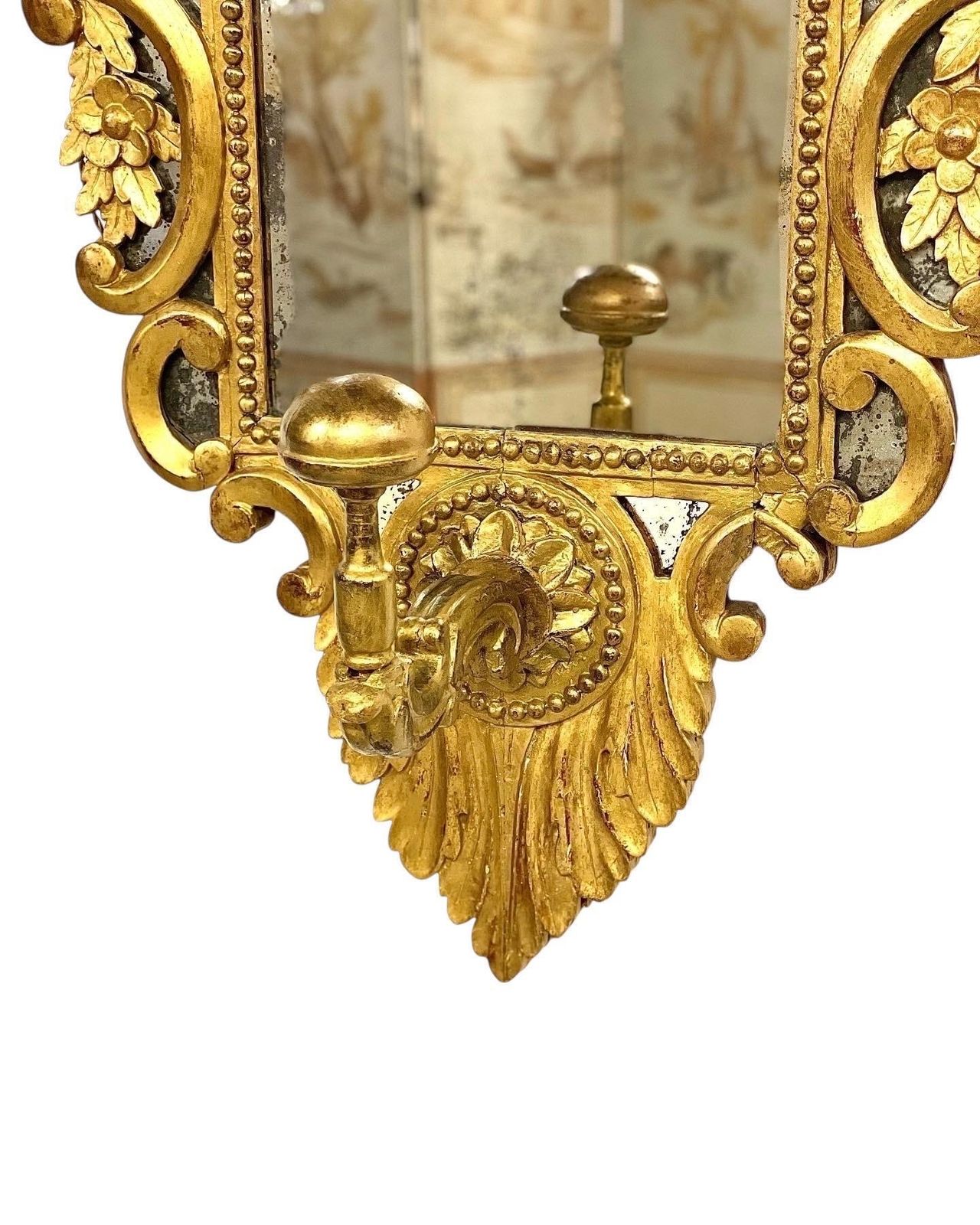 photo furniture 18th Century Rare Giltwood Parcloses Mirror With Wig Stand Arm