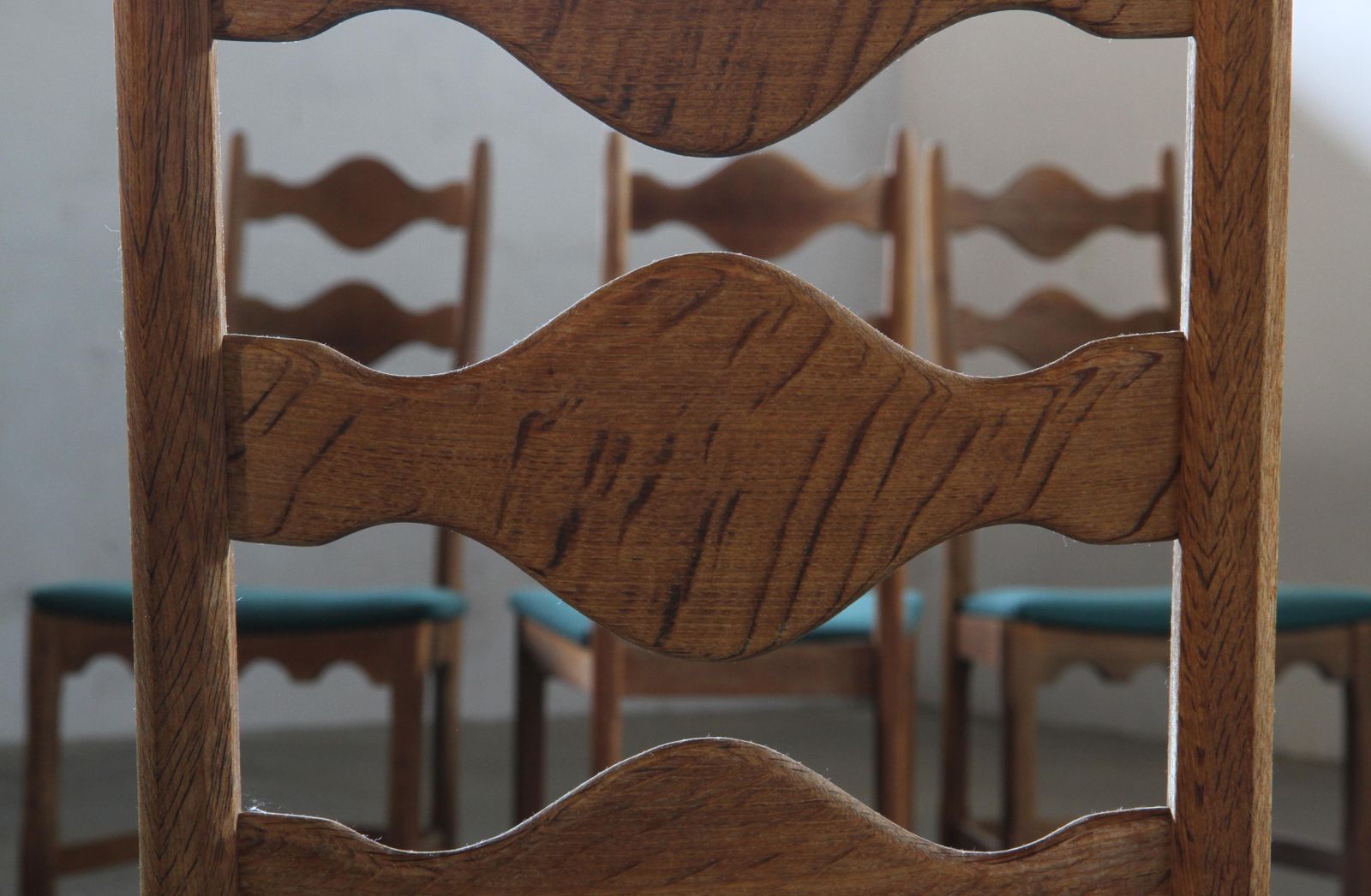 Six Vintage 1960s Danish Ladderback Oak Chairs, Henning Kjærnulf Brutalist Style photo Furniture