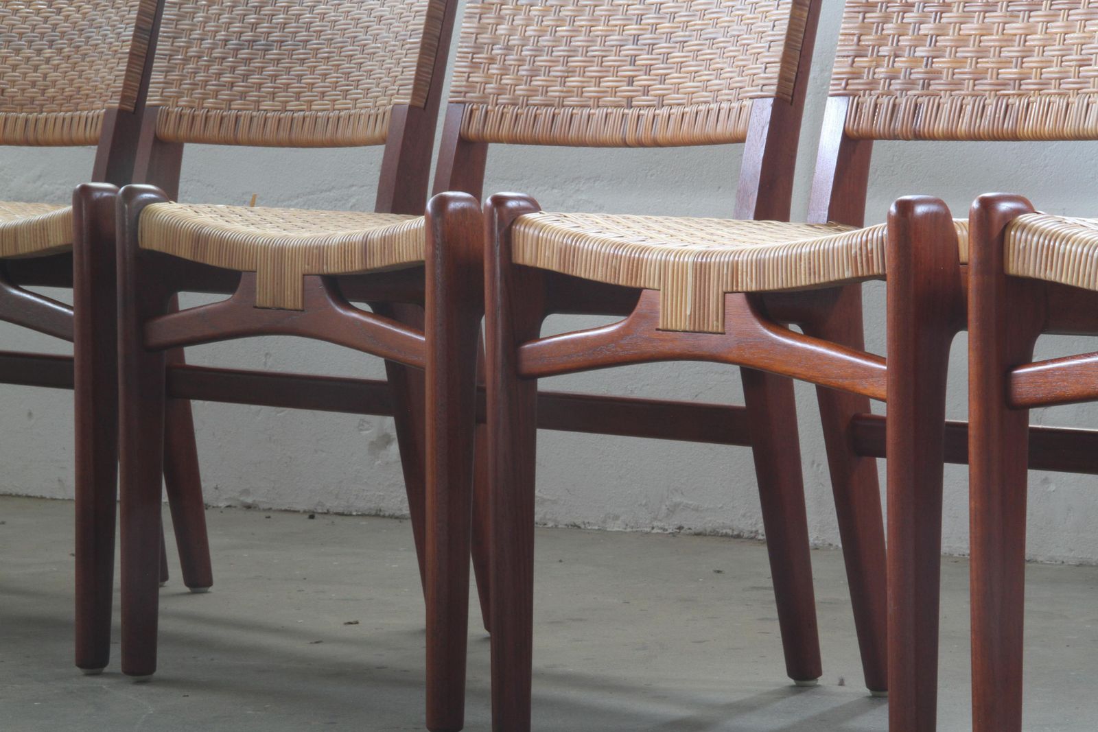 Hans J. Wegner Dining Chairs In Teak Model Ch 31 By Carl Hansen & Søn photo for sale
