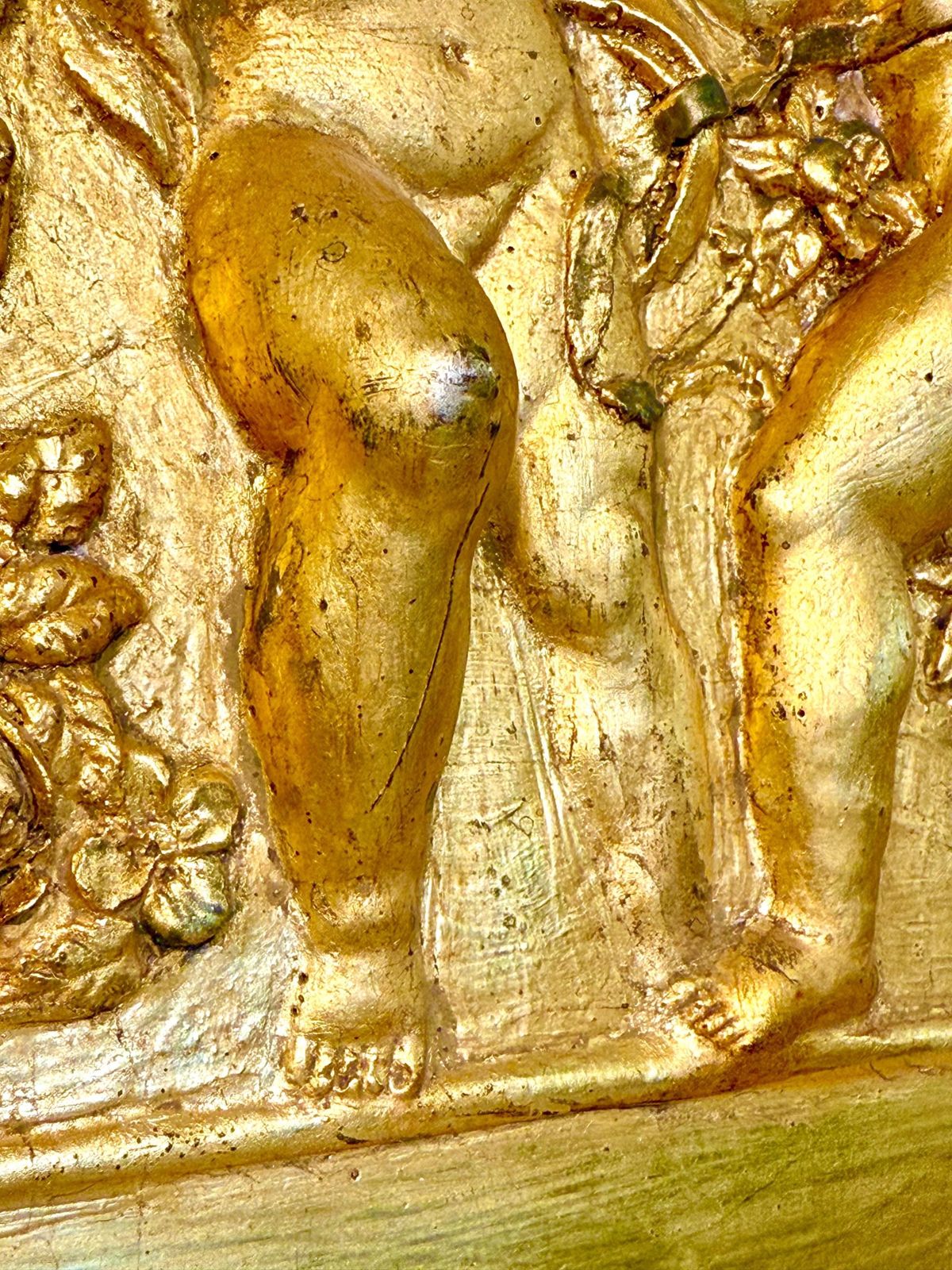 19th Century Gilded Plaster Oval Bas Relief With Putti And Garlands photo vintage