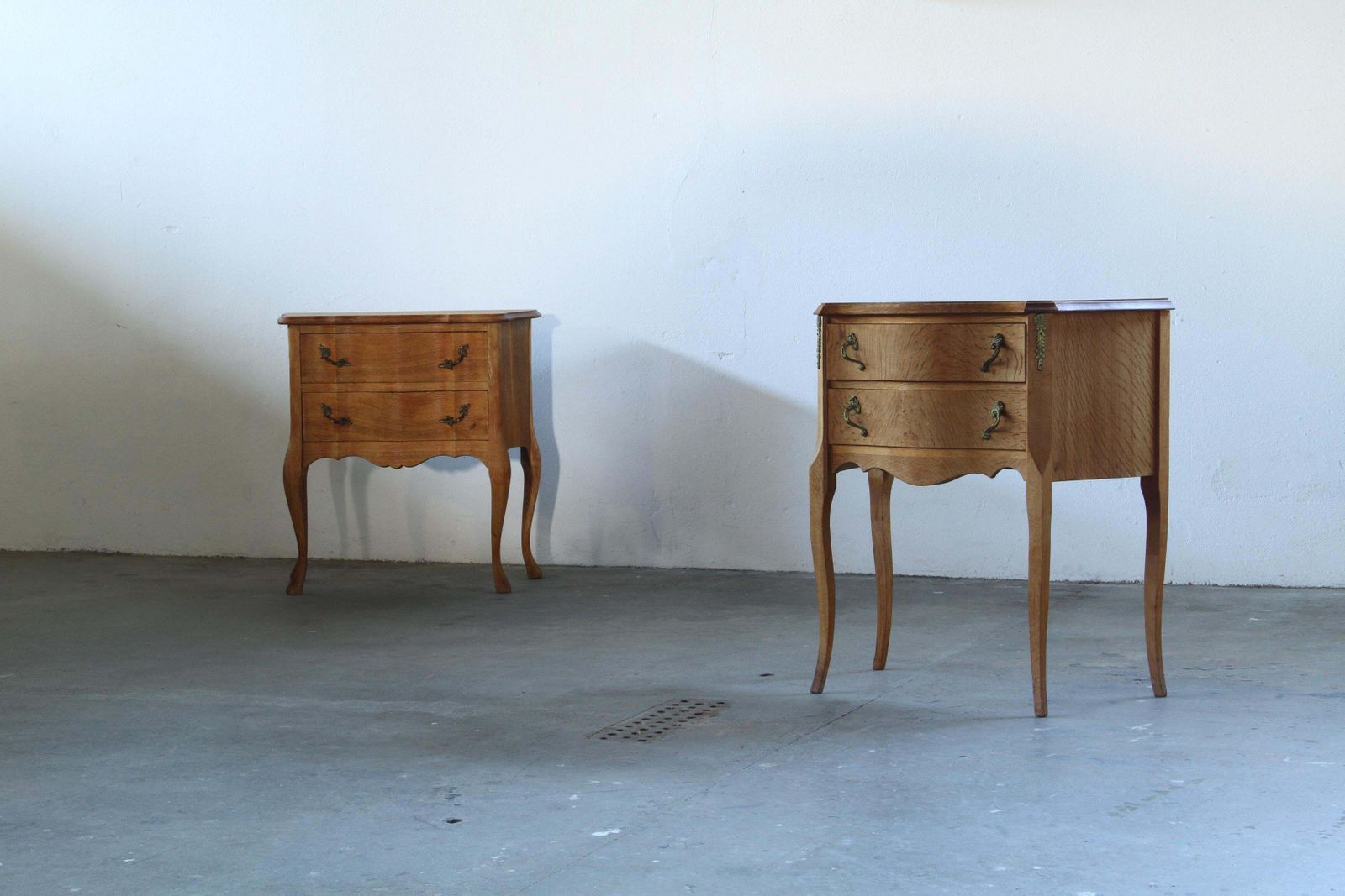 Vintage 1960s Danish Modern Oak Nightstands   Henning Kjærnulf Baroque Style photo vinterior