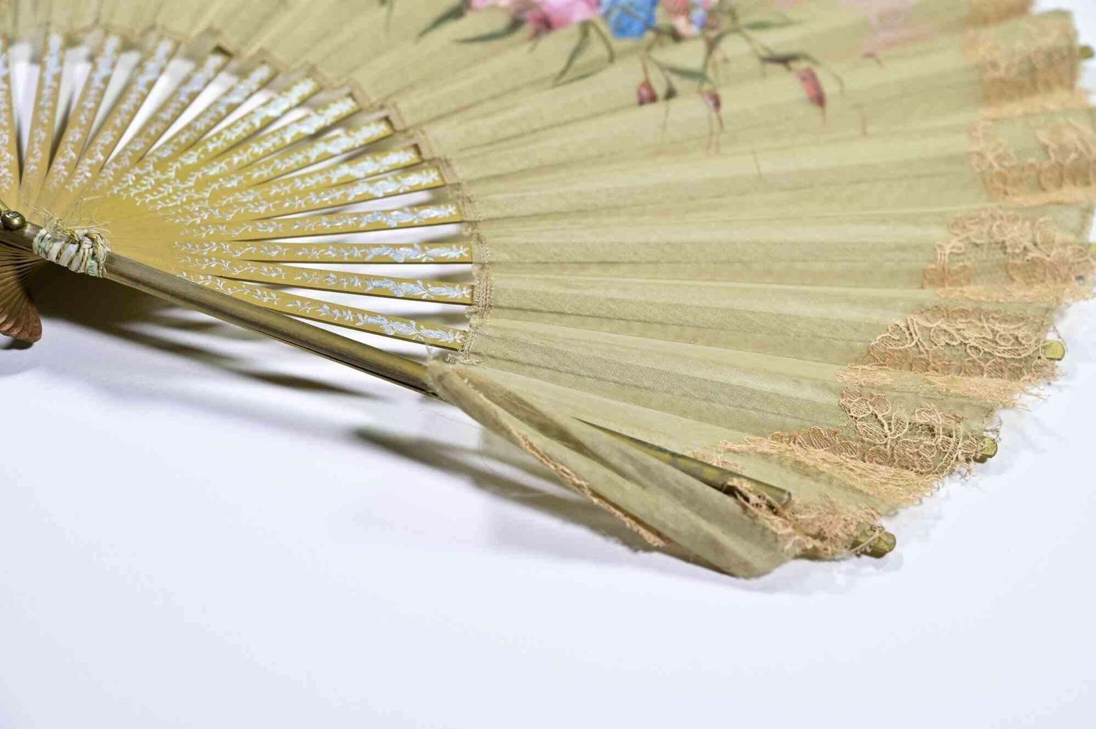 Fine Hand Painted Silk And Lace Fan, Early 20th Century photo furniture