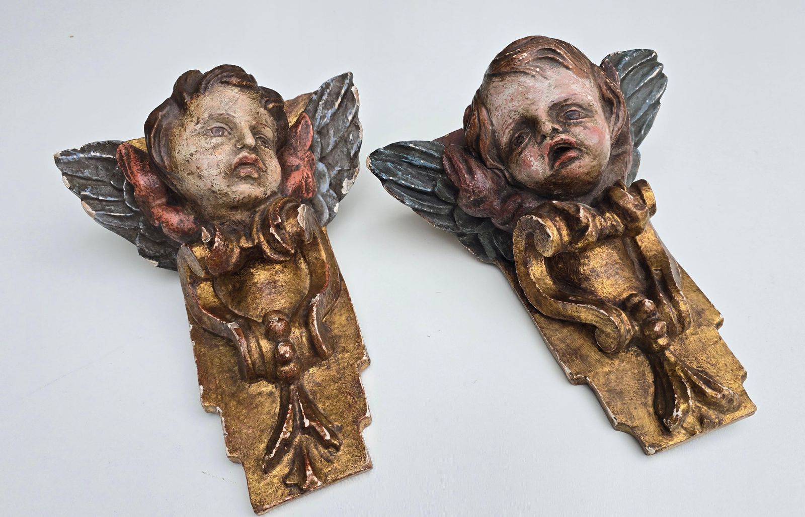 Pair Of 18th Century Italian Baroque Cherub Corner Carvings, C. 1750–1780 photo vinterior