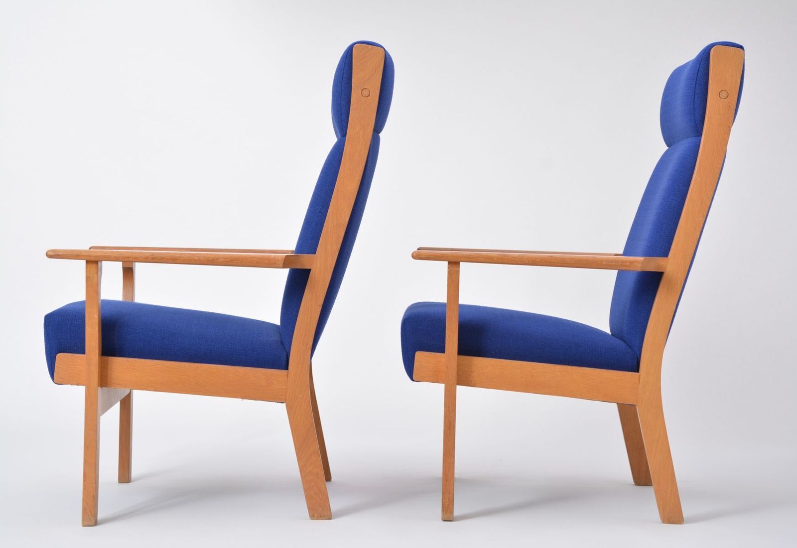 Danish Oak Armchairs By Hans J. Wegner For Getama, 1970s photo vinterior