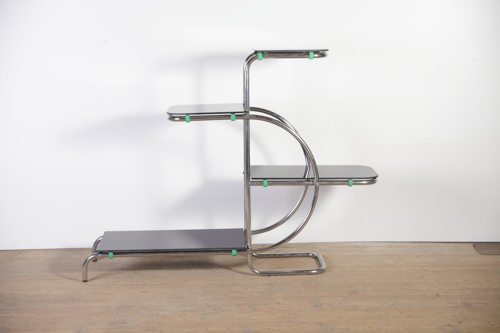 Buisvormige Chromen Bloemenstandaard Van Hynek Gottwald, Ca. Jaren 1950 photo furniture