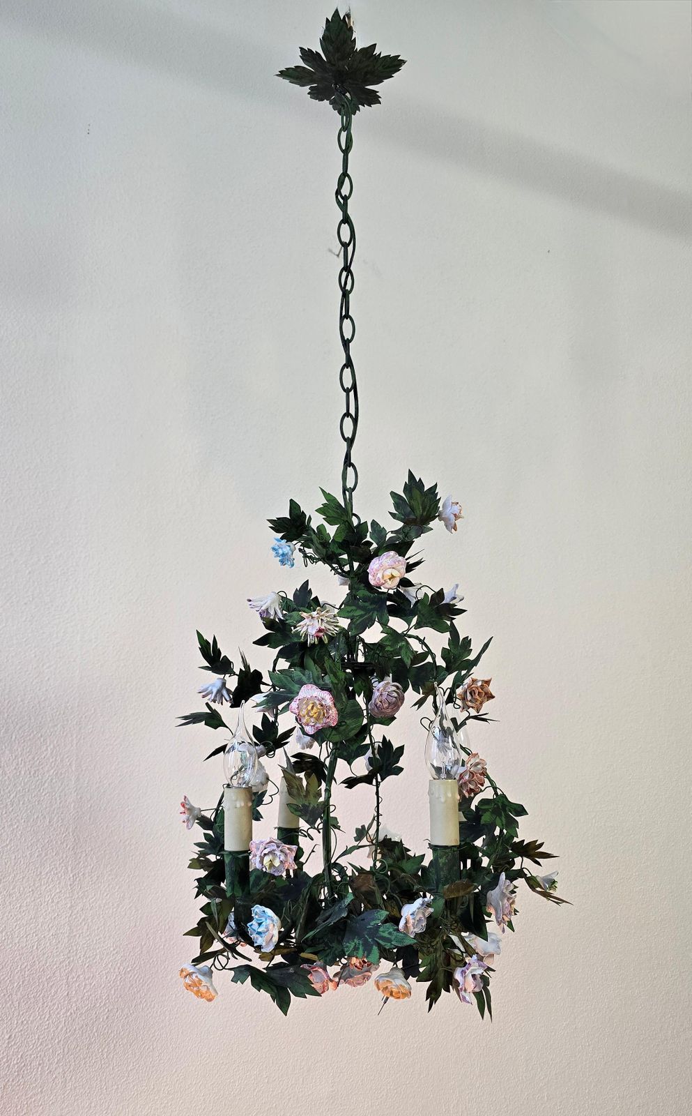 Italian Tole And Porcelain Flower Chandelier, Capodimonte Style photo 2570.0
