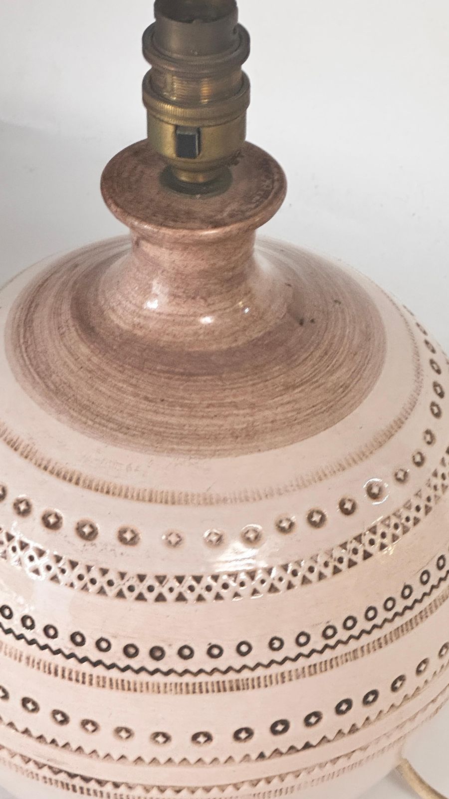 photo furniture 1970s French Ceramic Table Lamp – Beige Geometric Relief Design, Jean Besnard