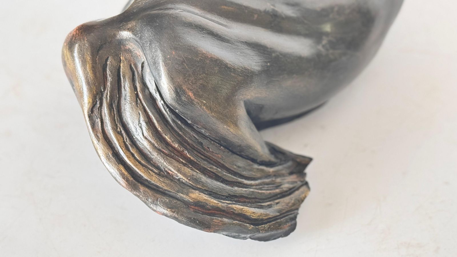 photo furniture Reclining Female Sculpture – Black Patina – Raw Clay – 1970s