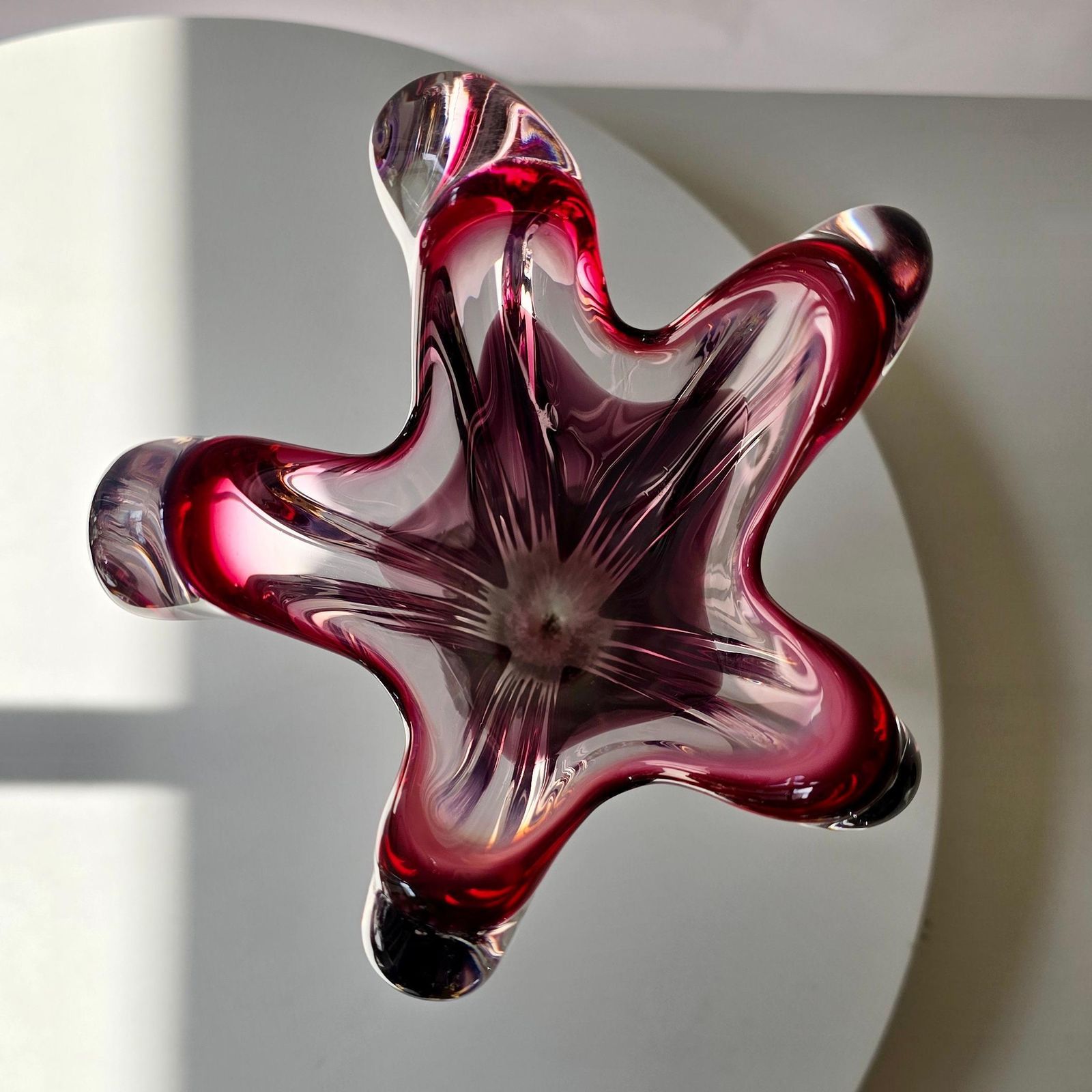 Murano Sommerso Ruby Red Glass Vase With Five Lobes, Italy, 1960s photo vinterior