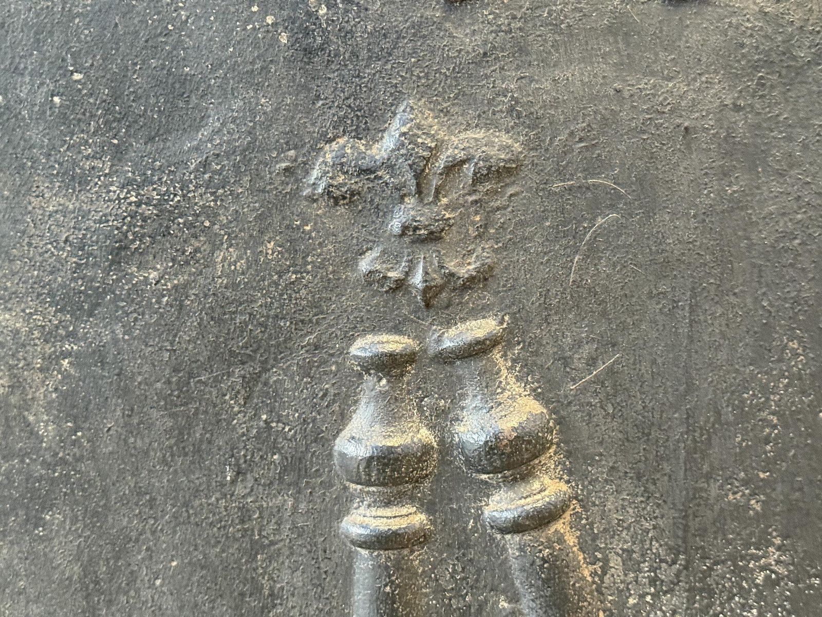 18th C French Fireback / Backsplash With Pillars And Fleurs De Lys, Dated 1733 photo vinterior