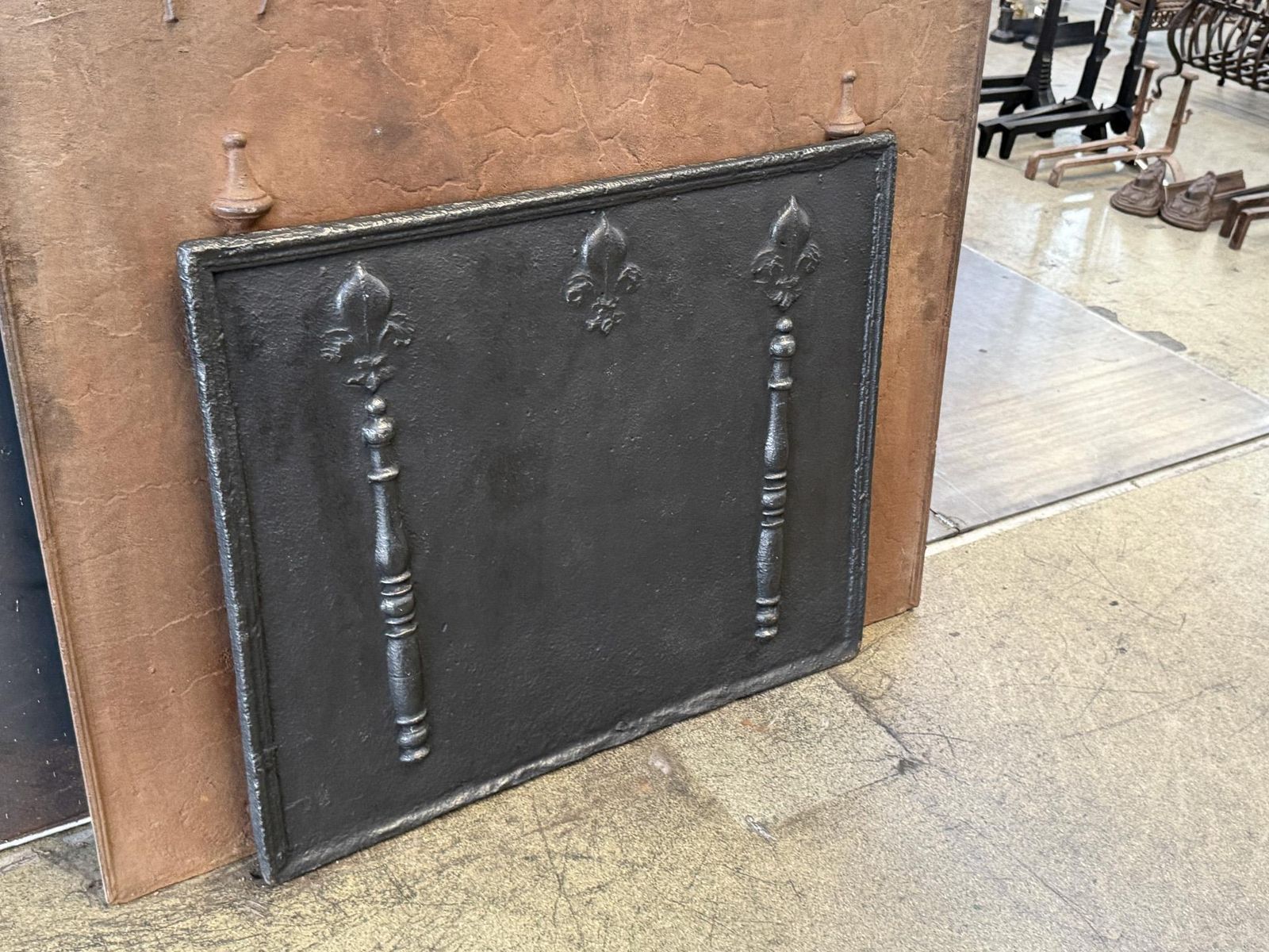 17th Century French Fireback / Backsplash With Pillars And Fleurs De Lys photo 1127.0