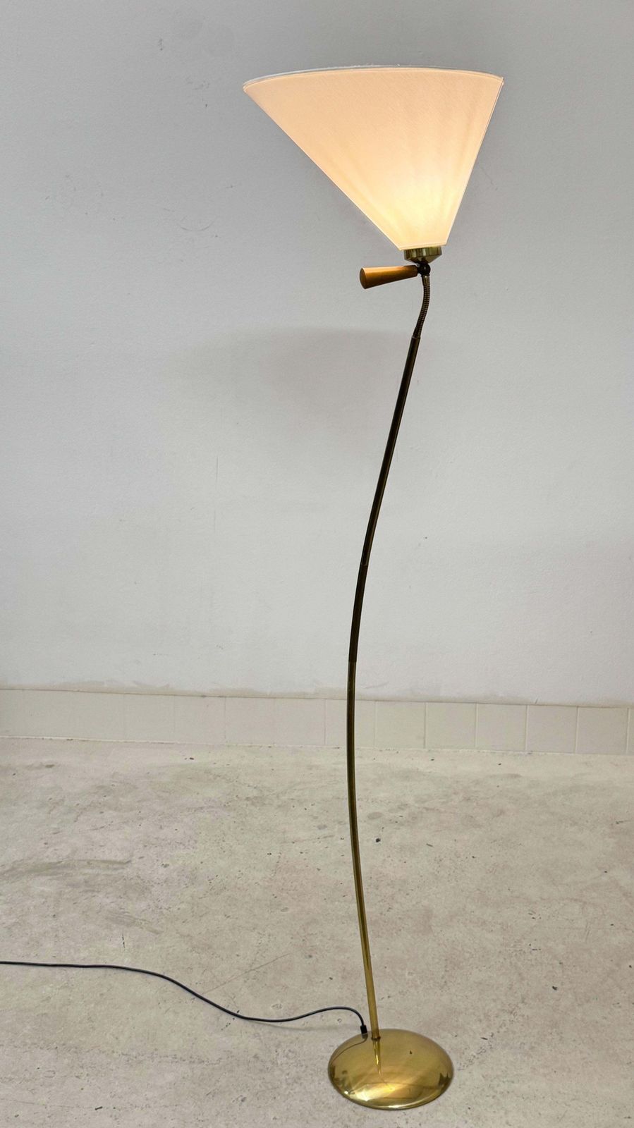 photo vinterior Midcentury Floor Lamp By Rupert Nikoll