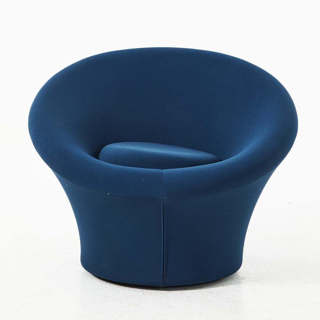 photo furniture Mushroom Armchair By Pierre Paulin For Artifort