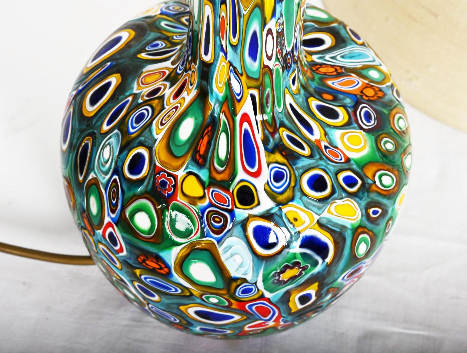 photo furniture Millefiori Murano Glazen Lamp Met Op Maat Gemaakte Zijden Kap